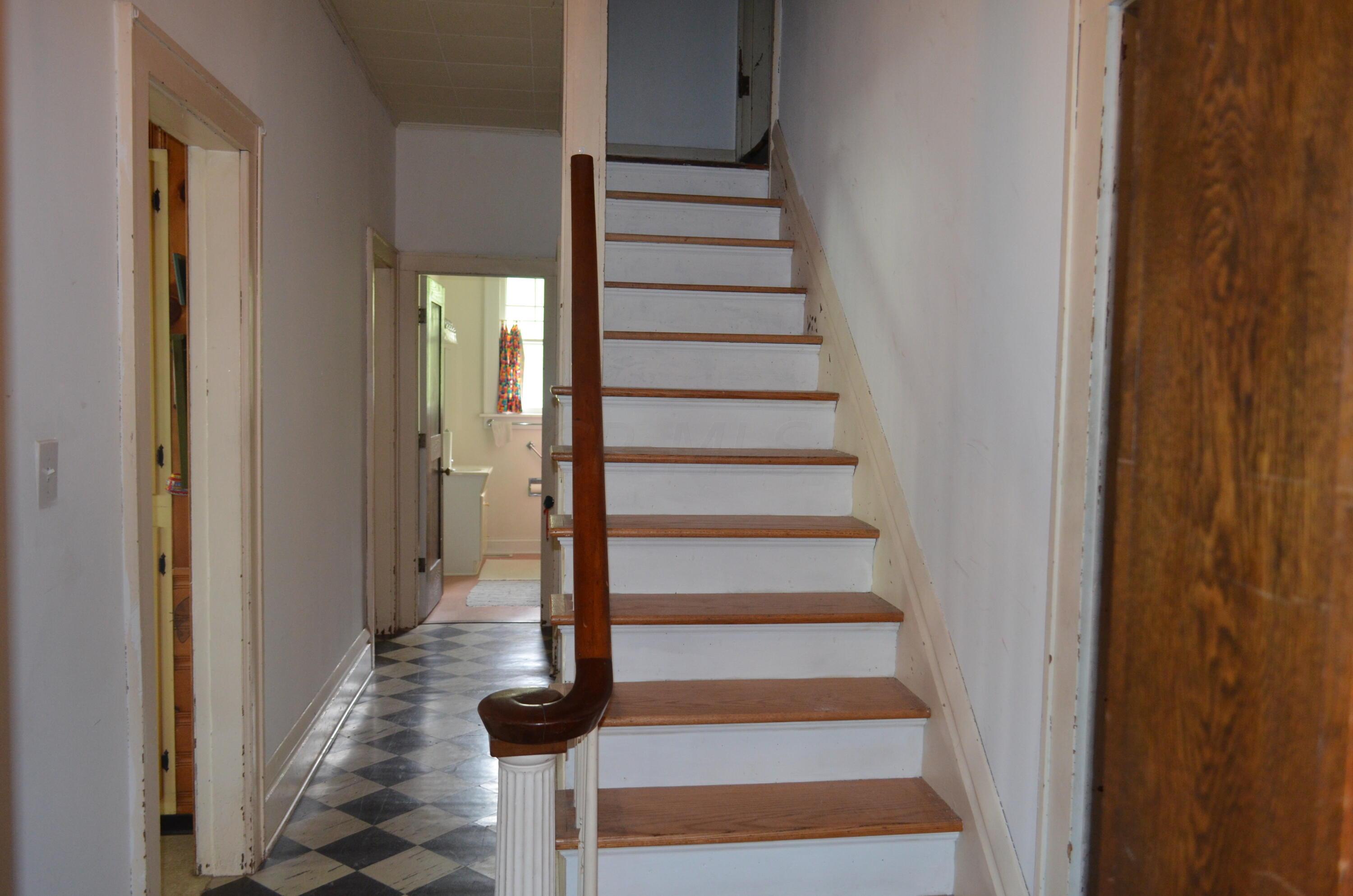 108 W Dublin Granville Road