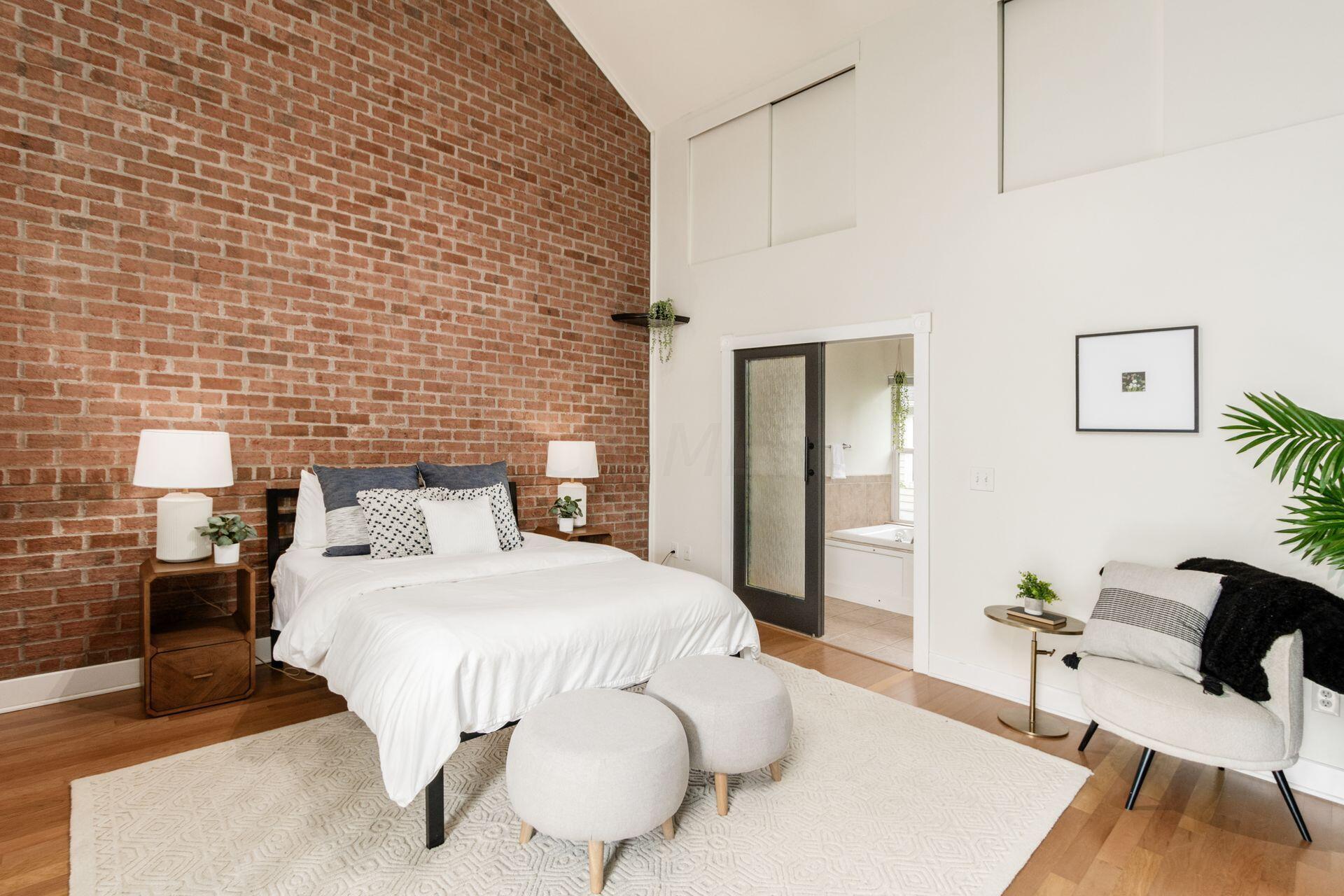 1112 Perry Street, B