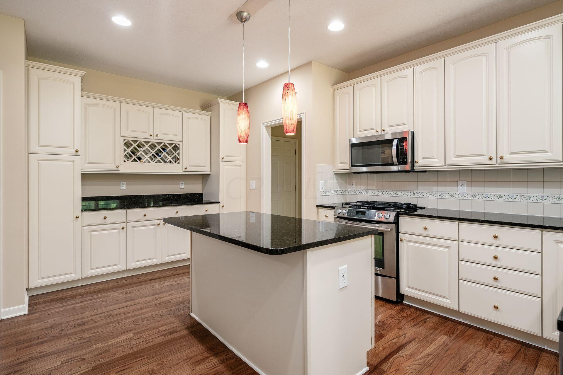 6230 Muirloch Court S