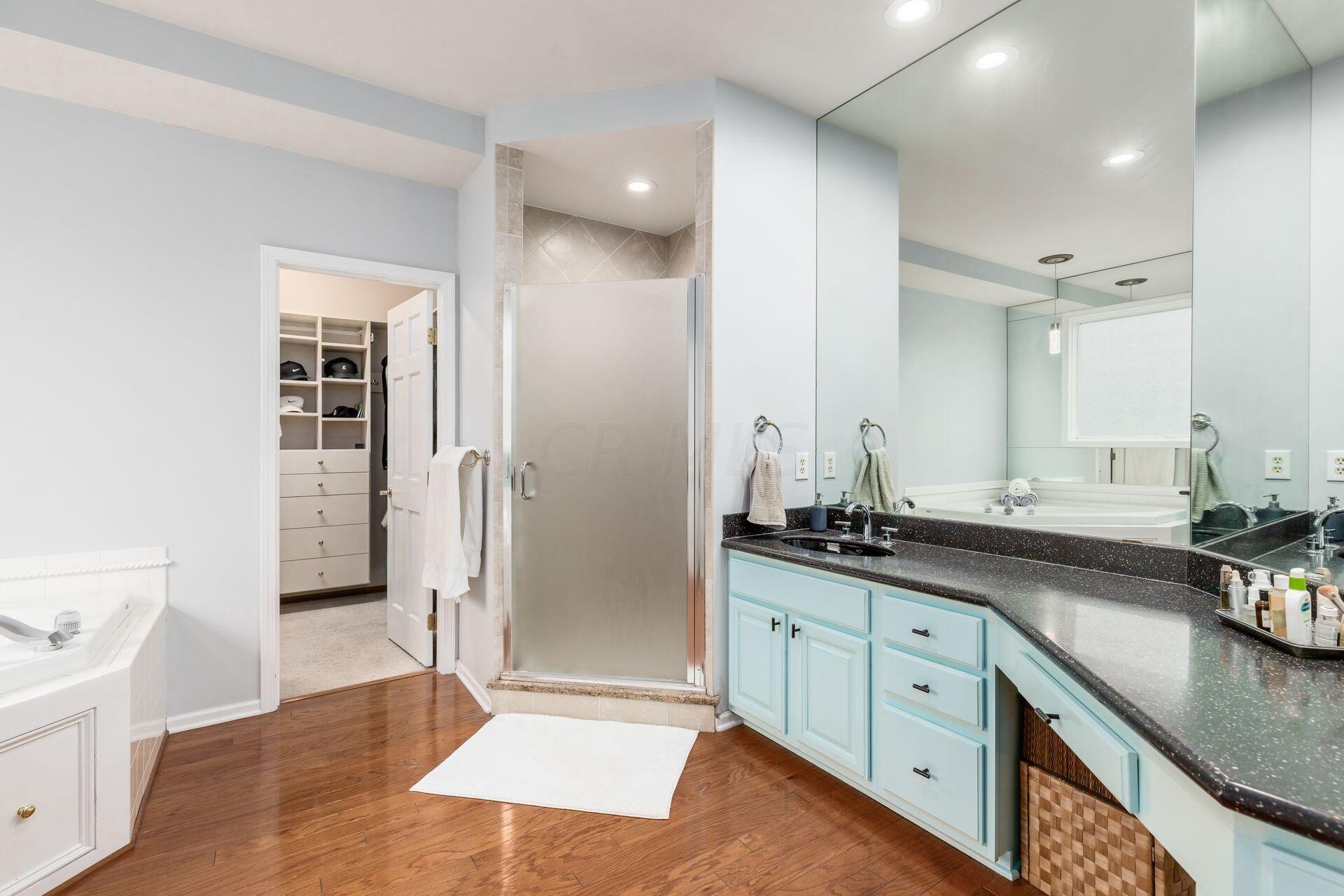 8453 Greenside Drive