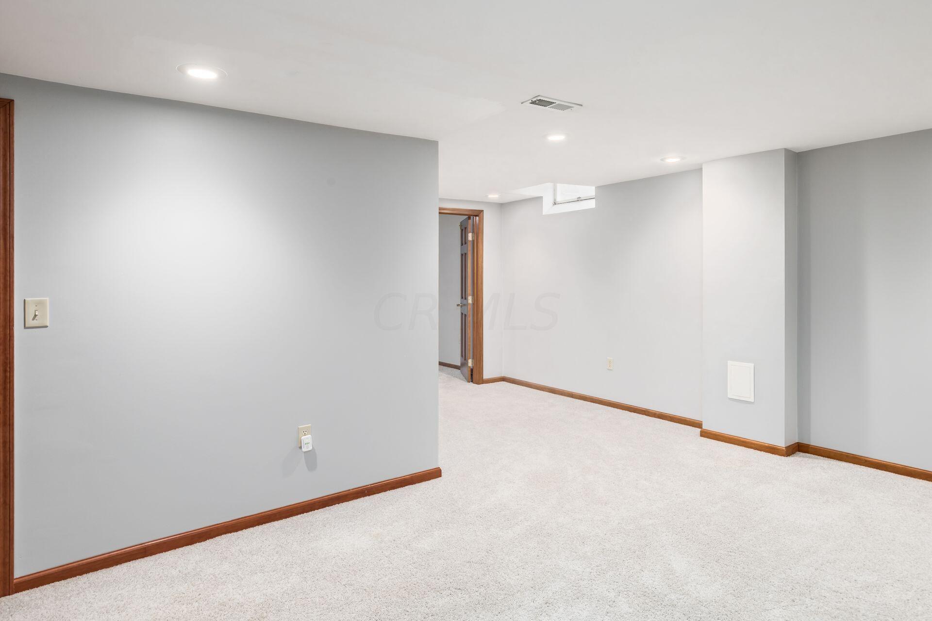 8453 Greenside Drive