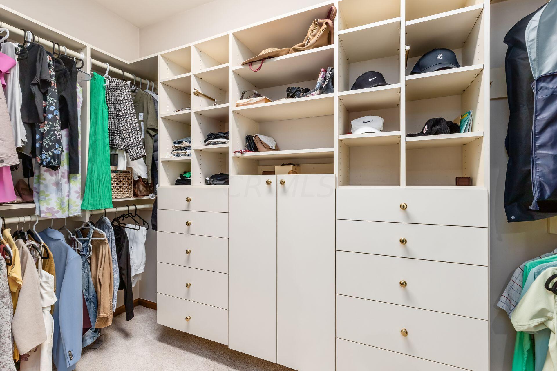 8453 Greenside Drive