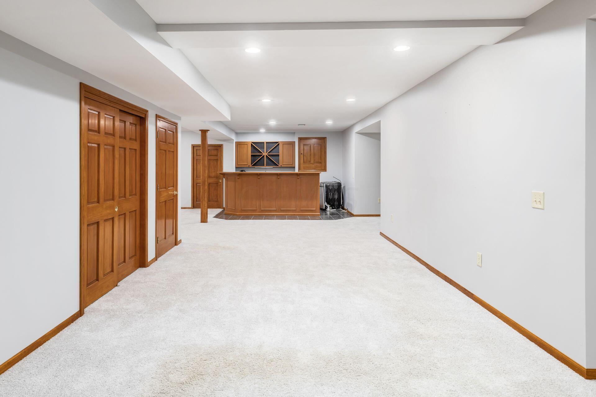 8453 Greenside Drive