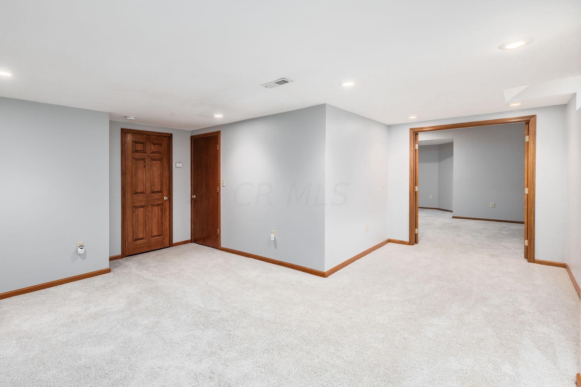 8453 Greenside Drive