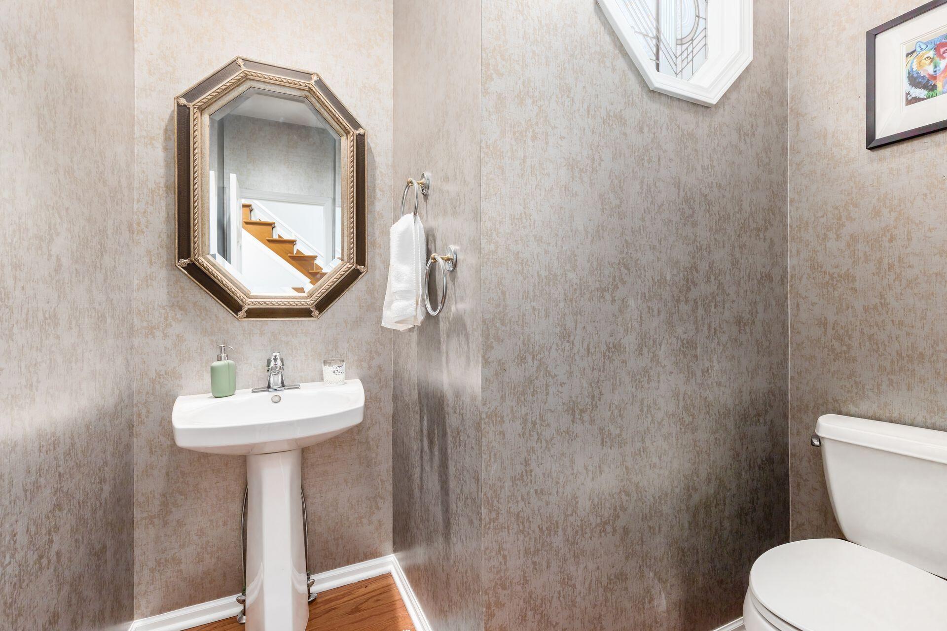 8453 Greenside Drive