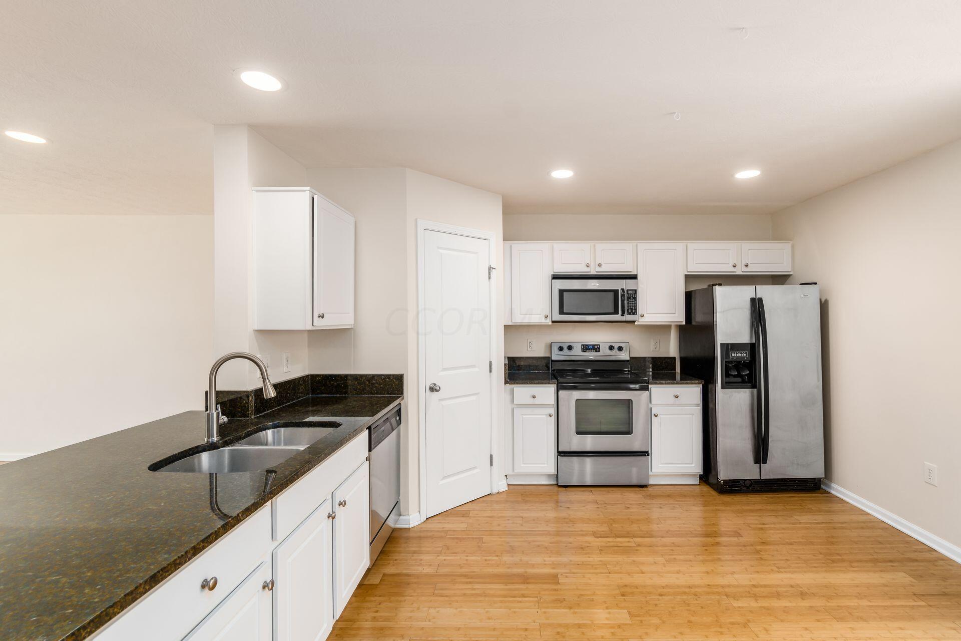 3825 Preserve Crossing Boulevard, 40