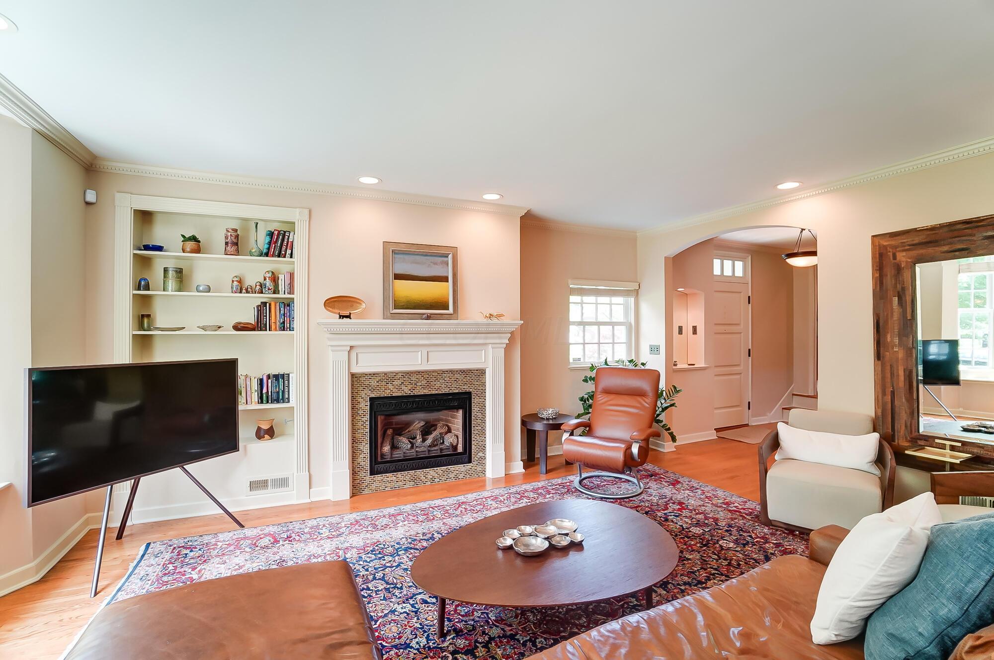 1874 Collingswood Road