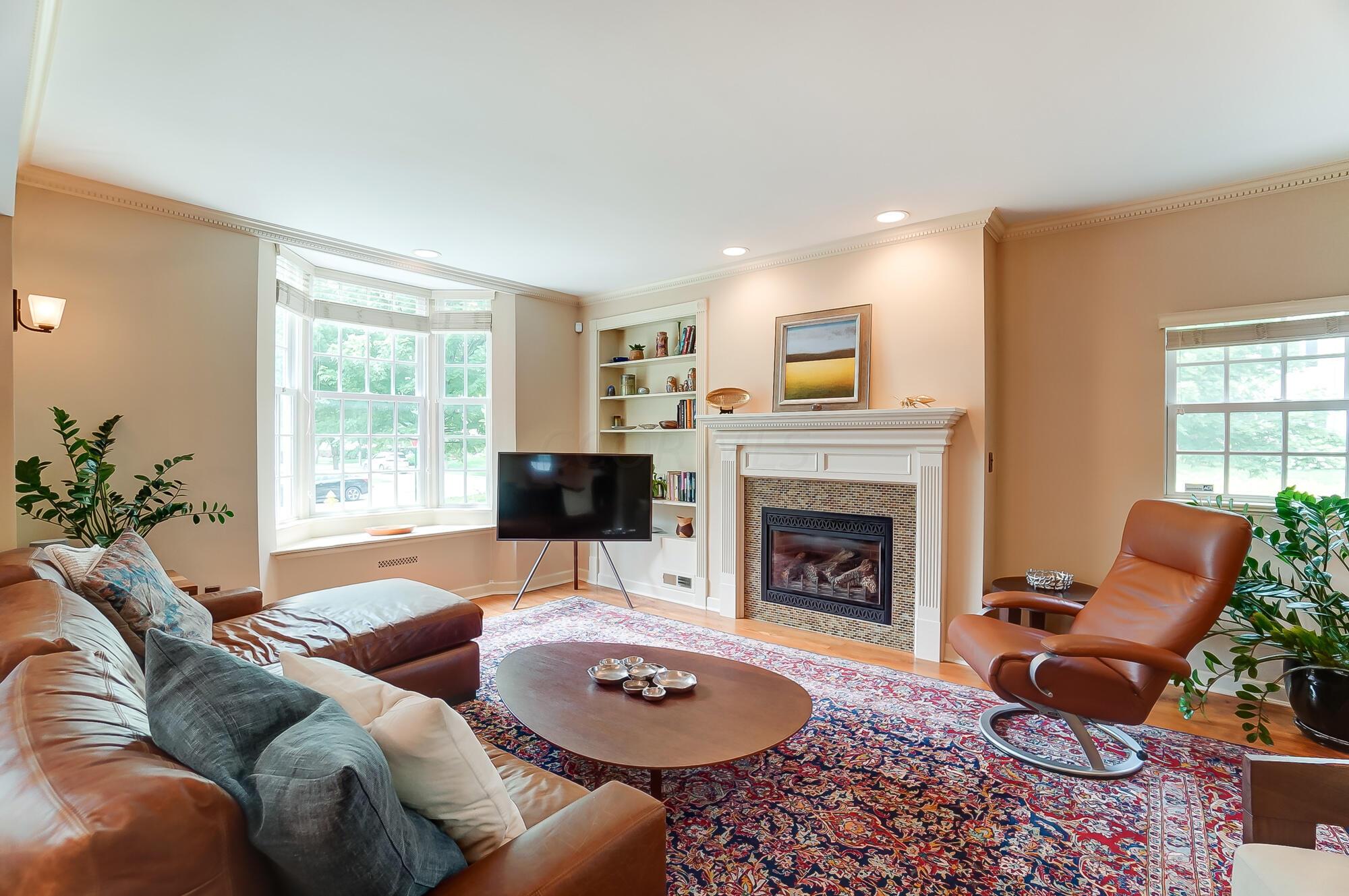 1874 Collingswood Road