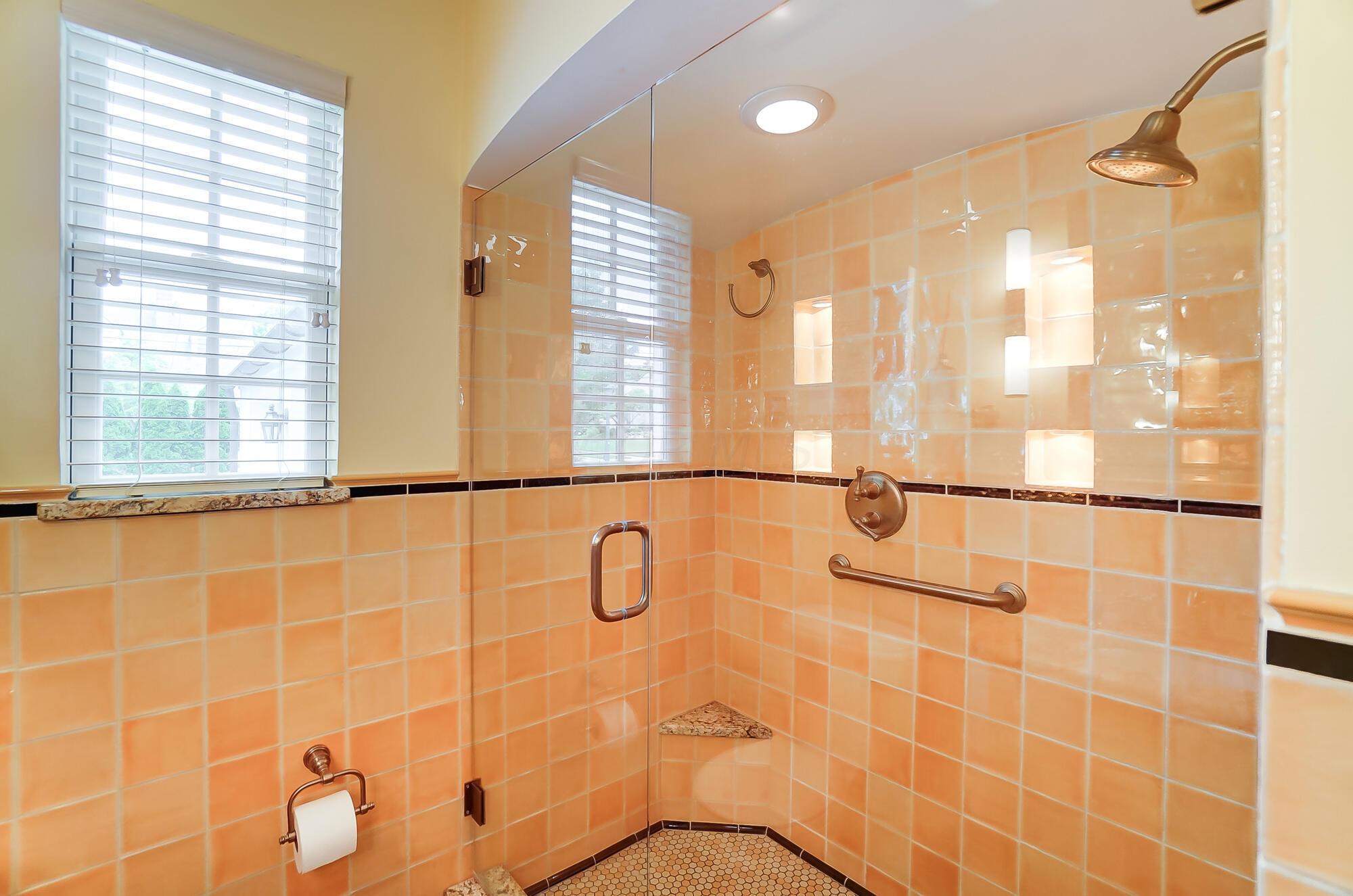 1874 Collingswood Road