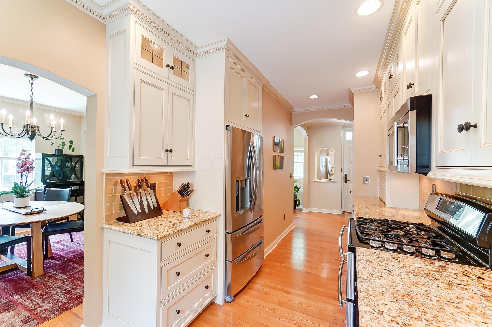 1874 Collingswood Road