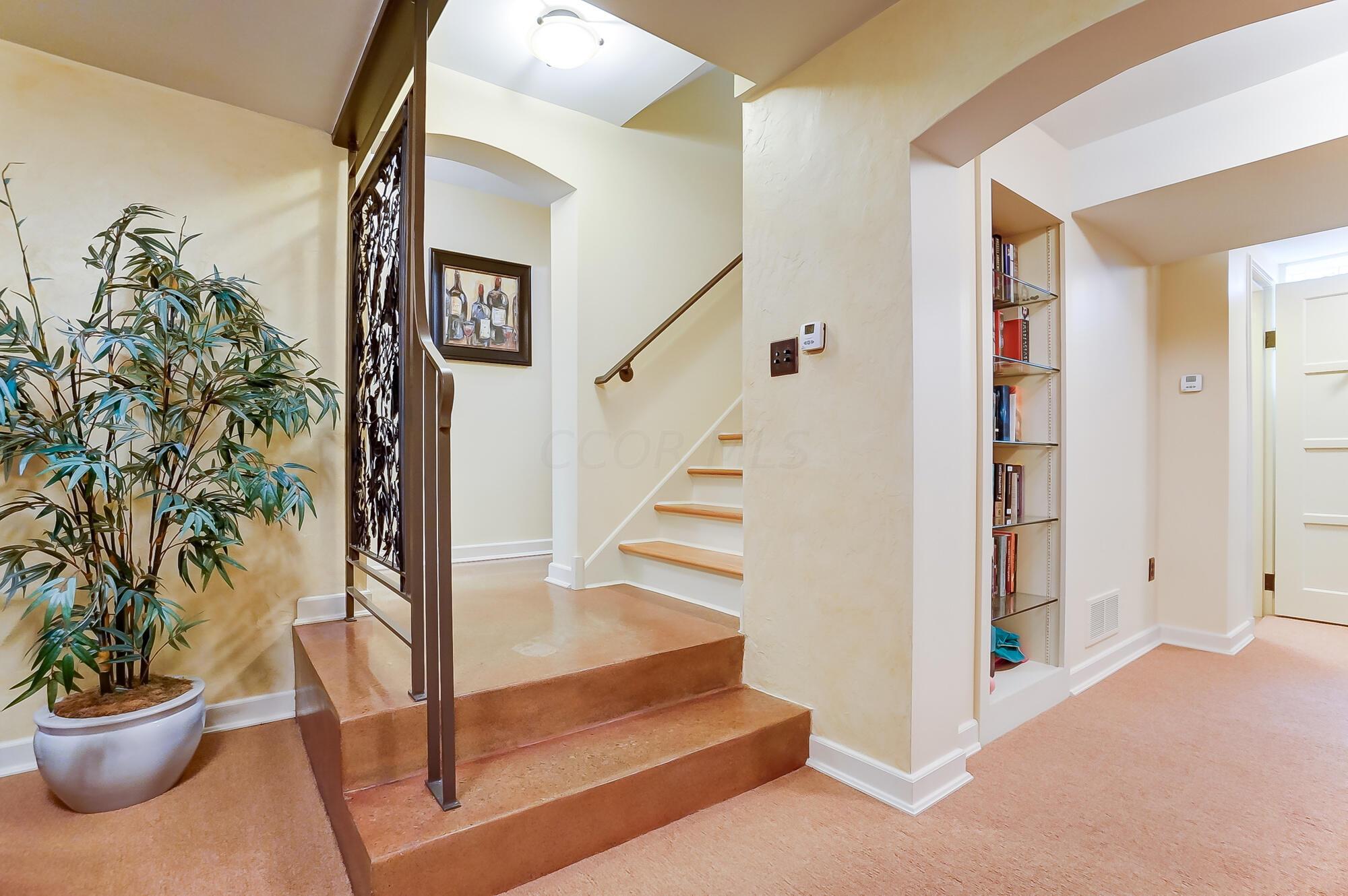 1874 Collingswood Road