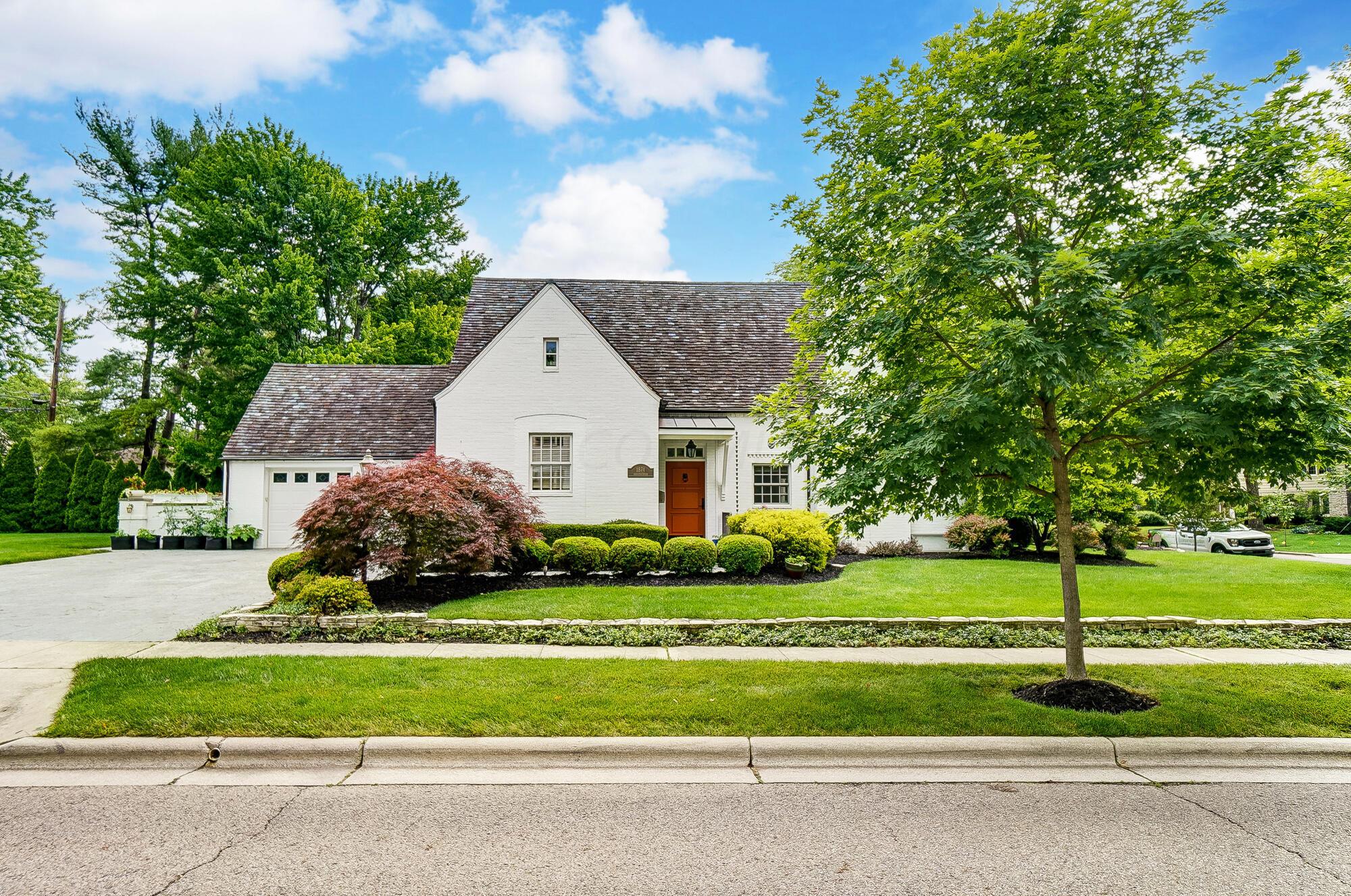 1874 Collingswood Road