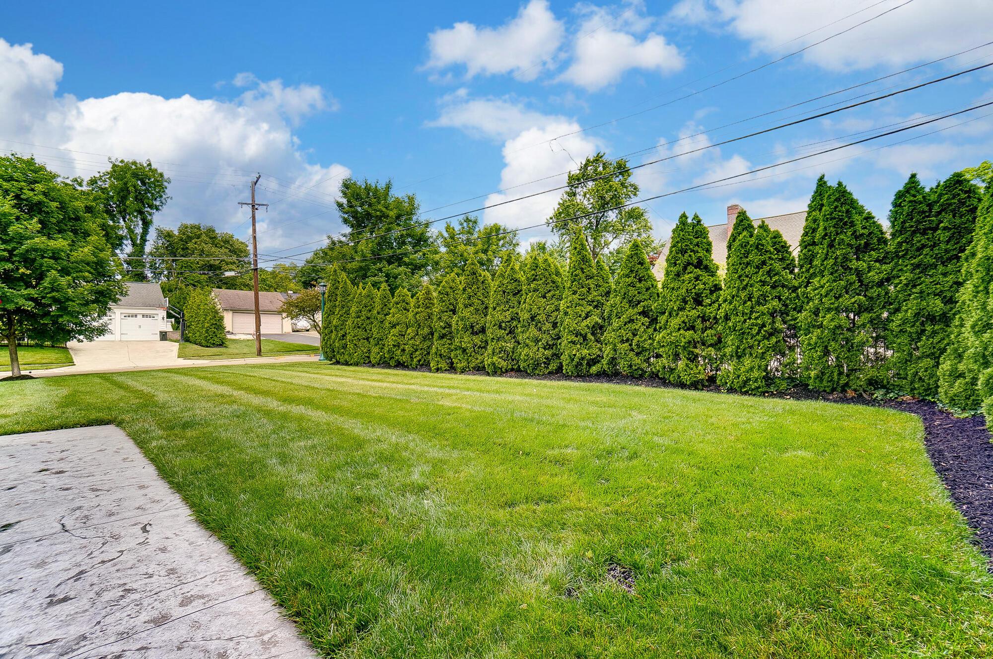 1874 Collingswood Road