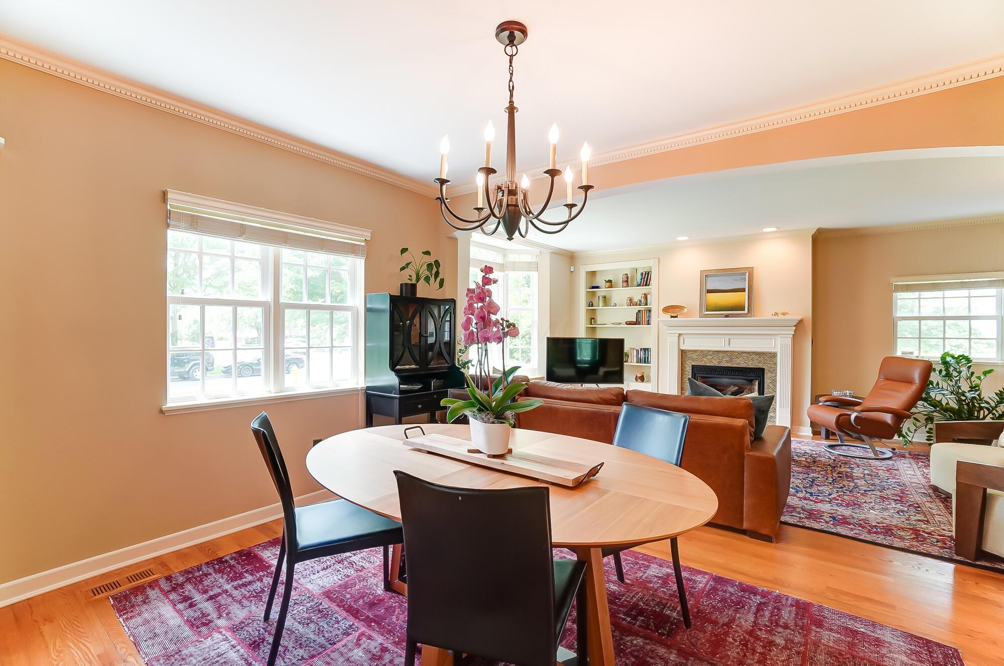 1874 Collingswood Road