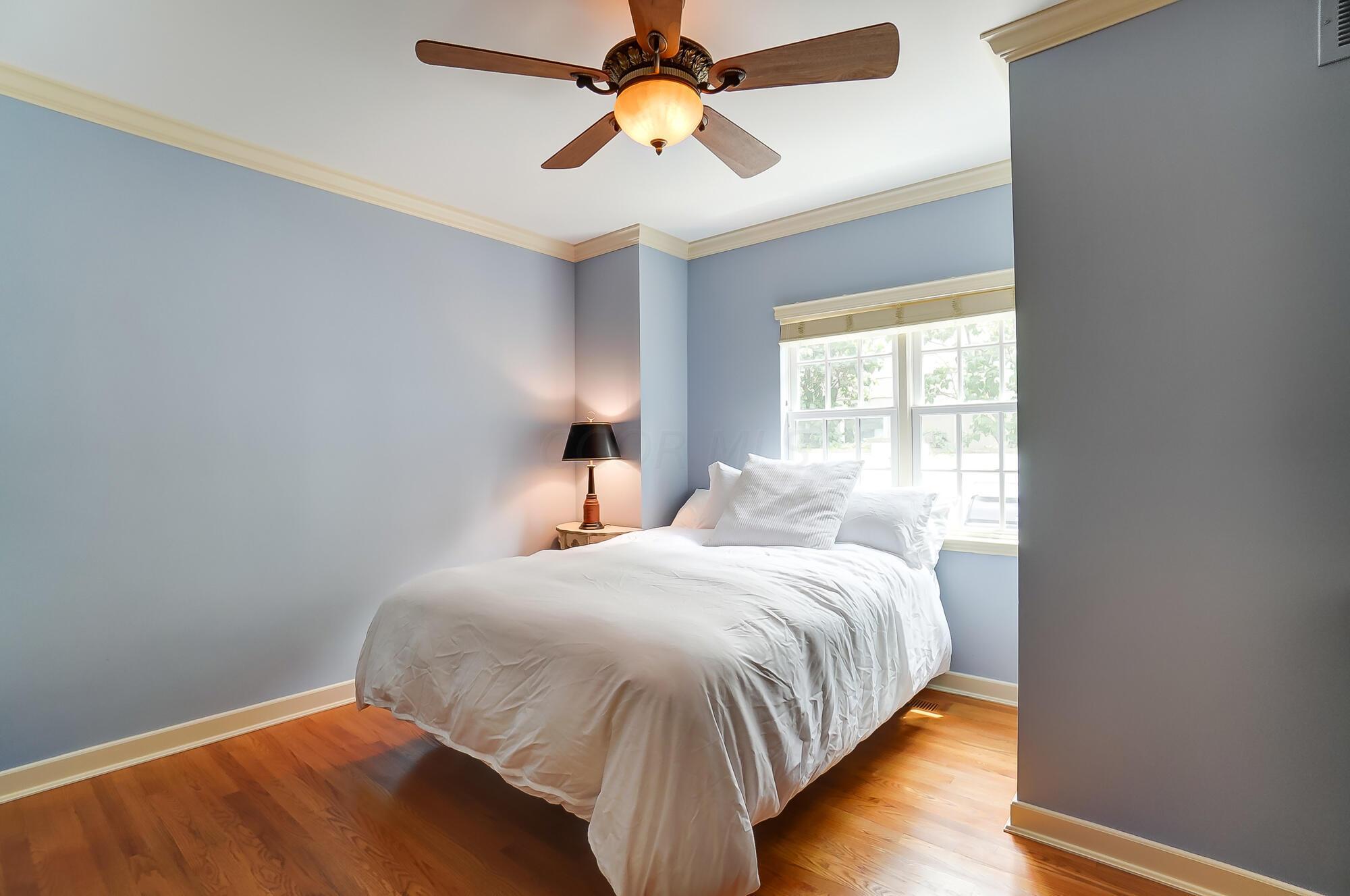 1874 Collingswood Road