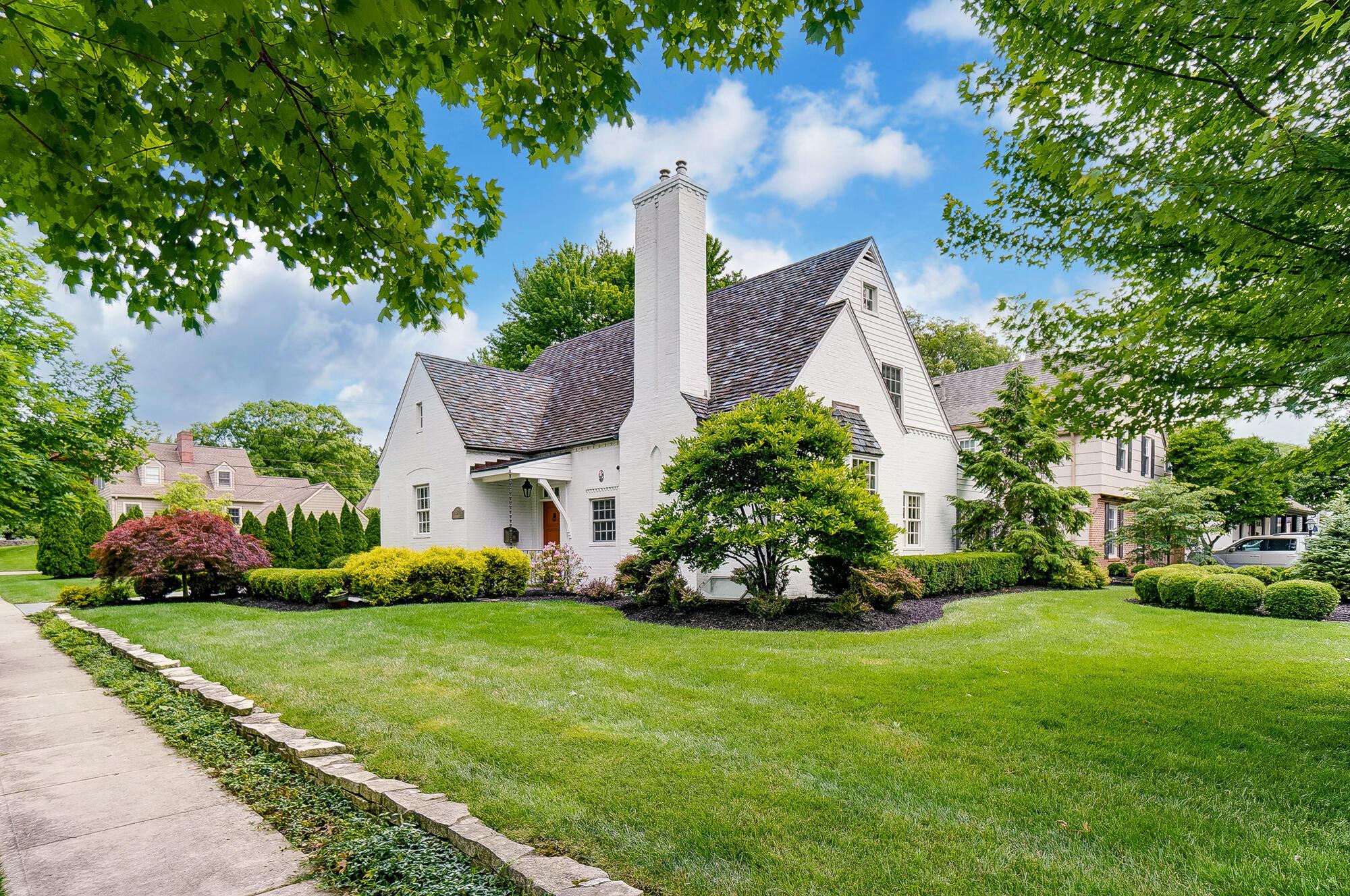 1874 Collingswood Road