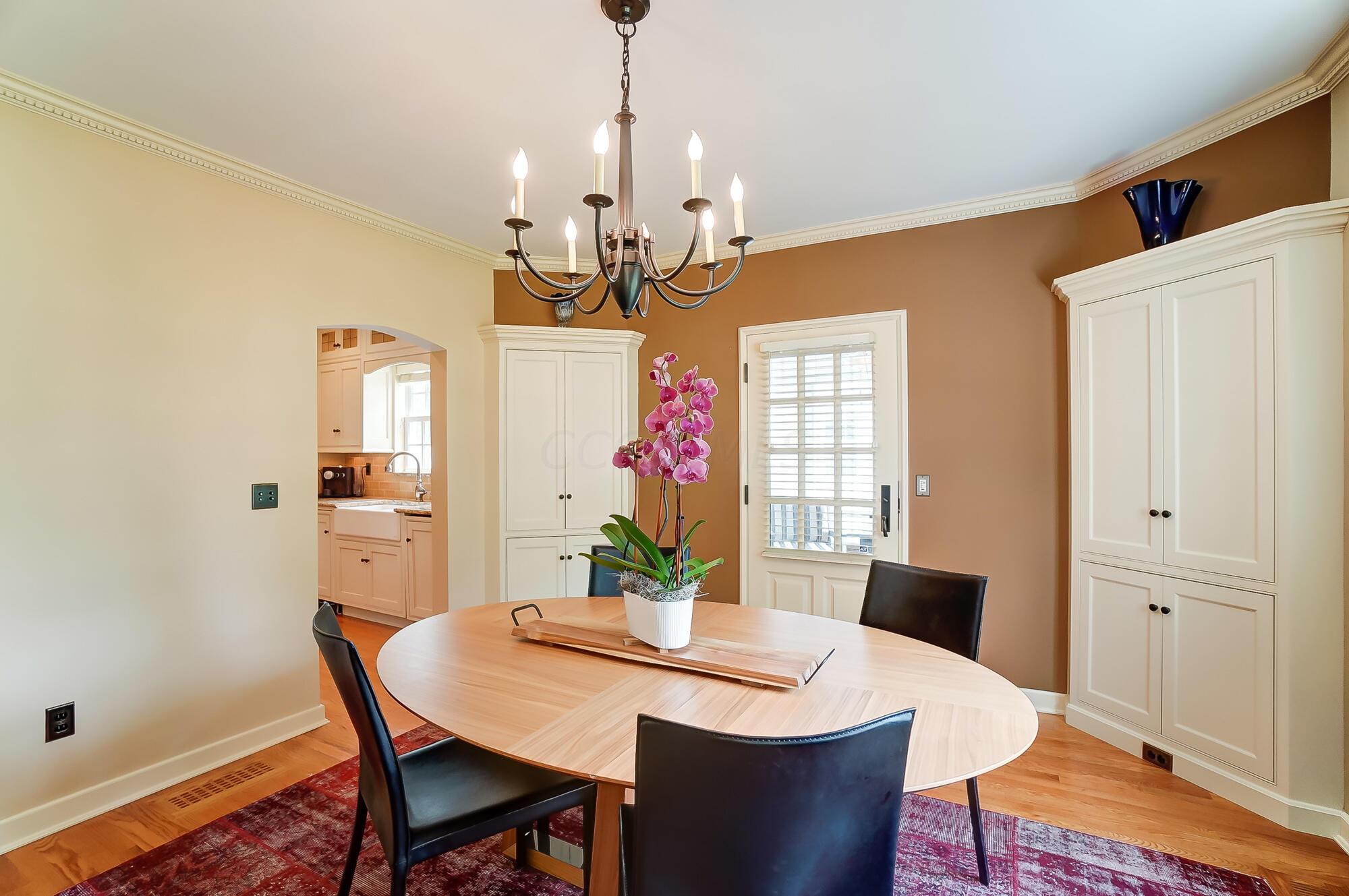 1874 Collingswood Road