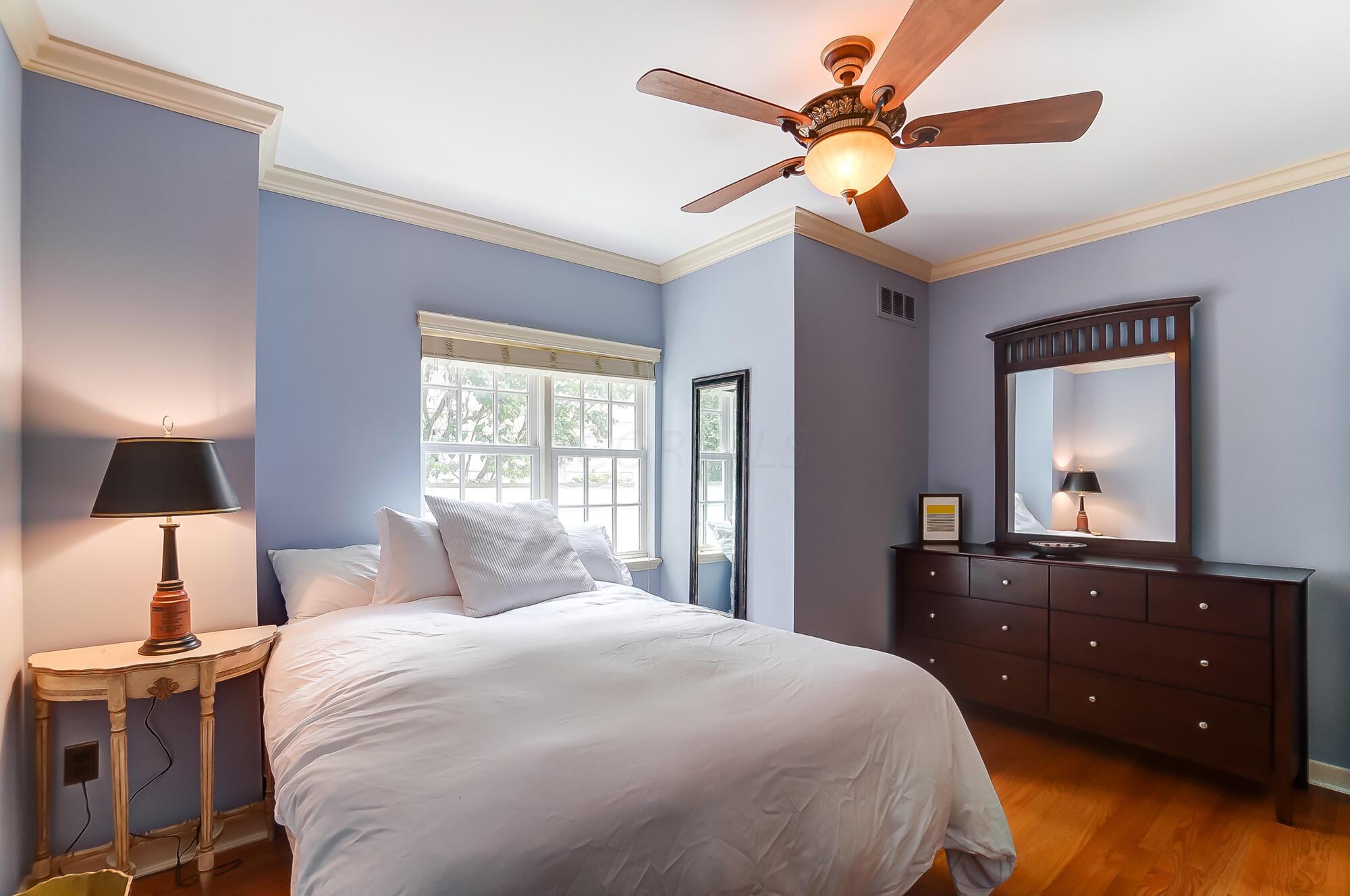 1874 Collingswood Road