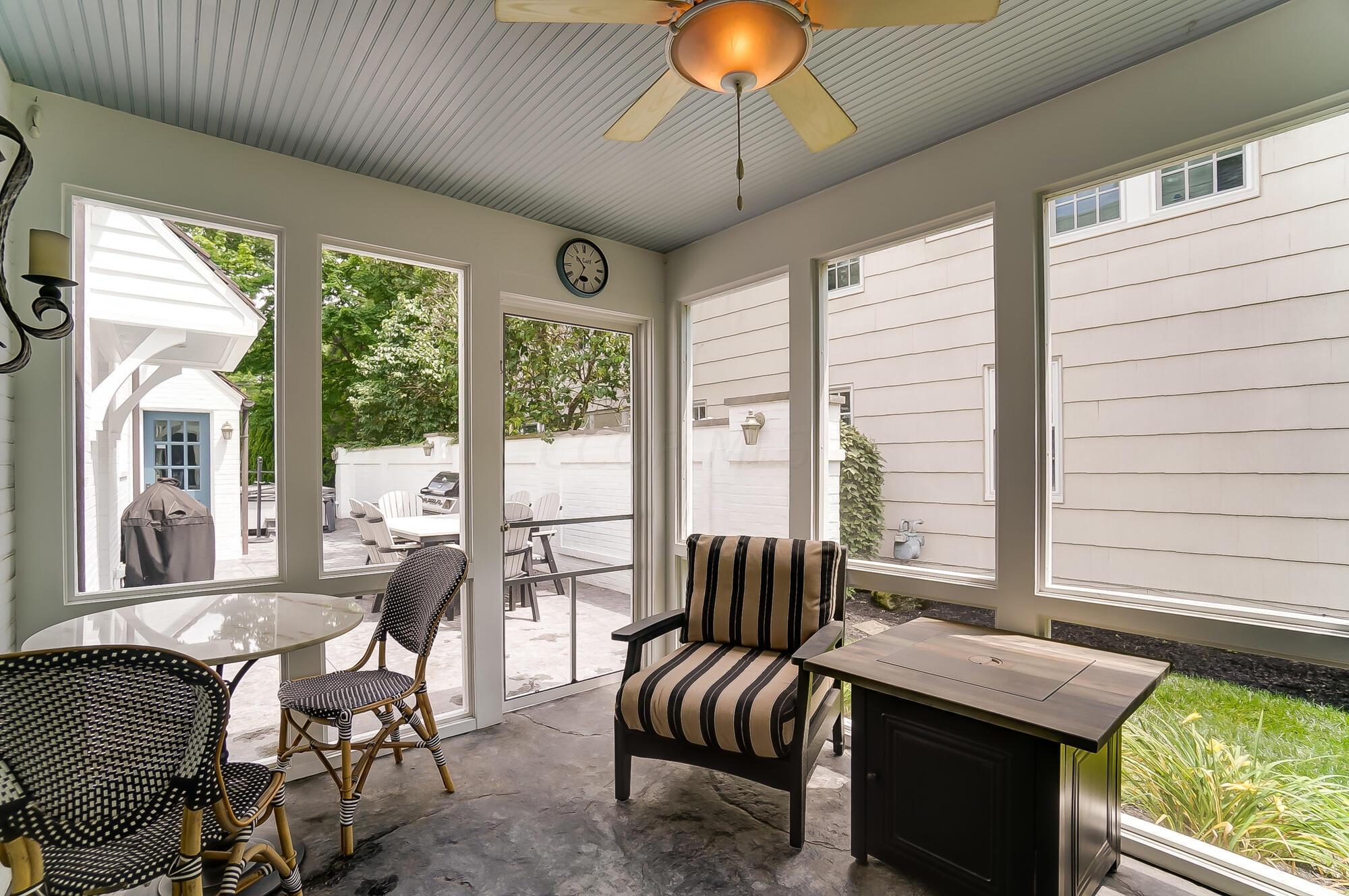 1874 Collingswood Road