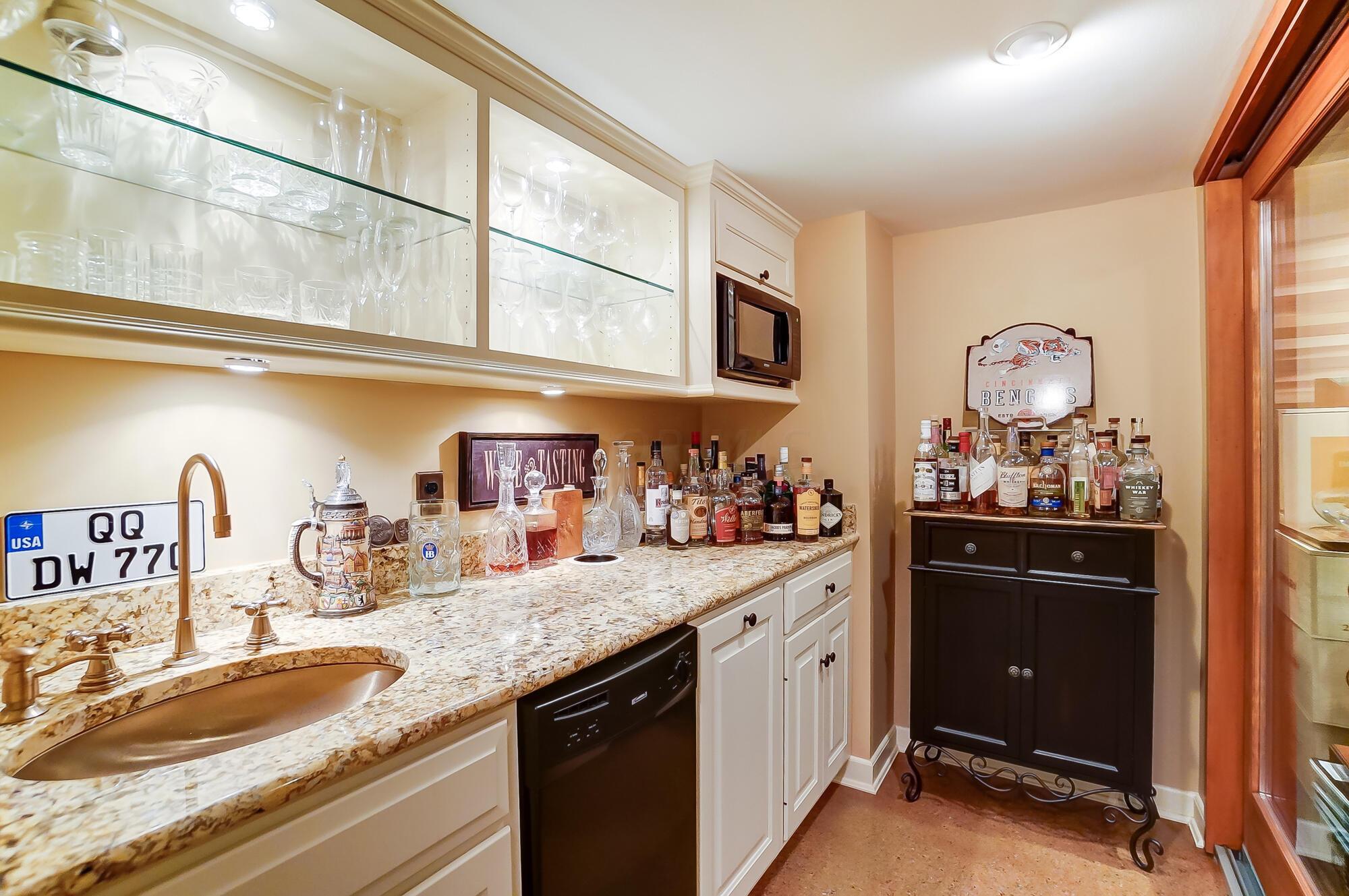 1874 Collingswood Road