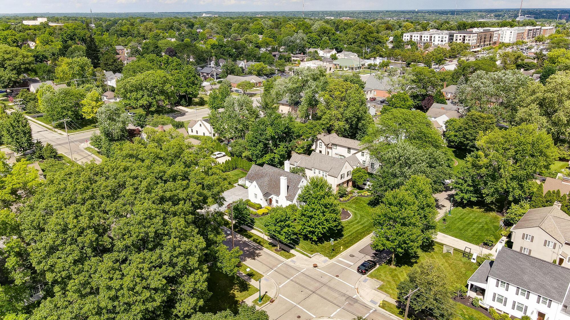 1874 Collingswood Road