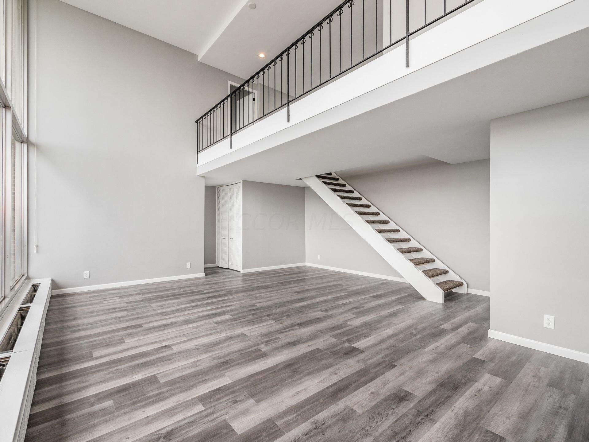 1000 Urlin Avenue, 2222