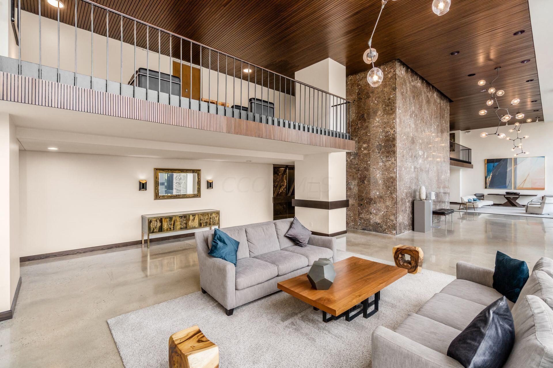 1000 Urlin Avenue, 2222