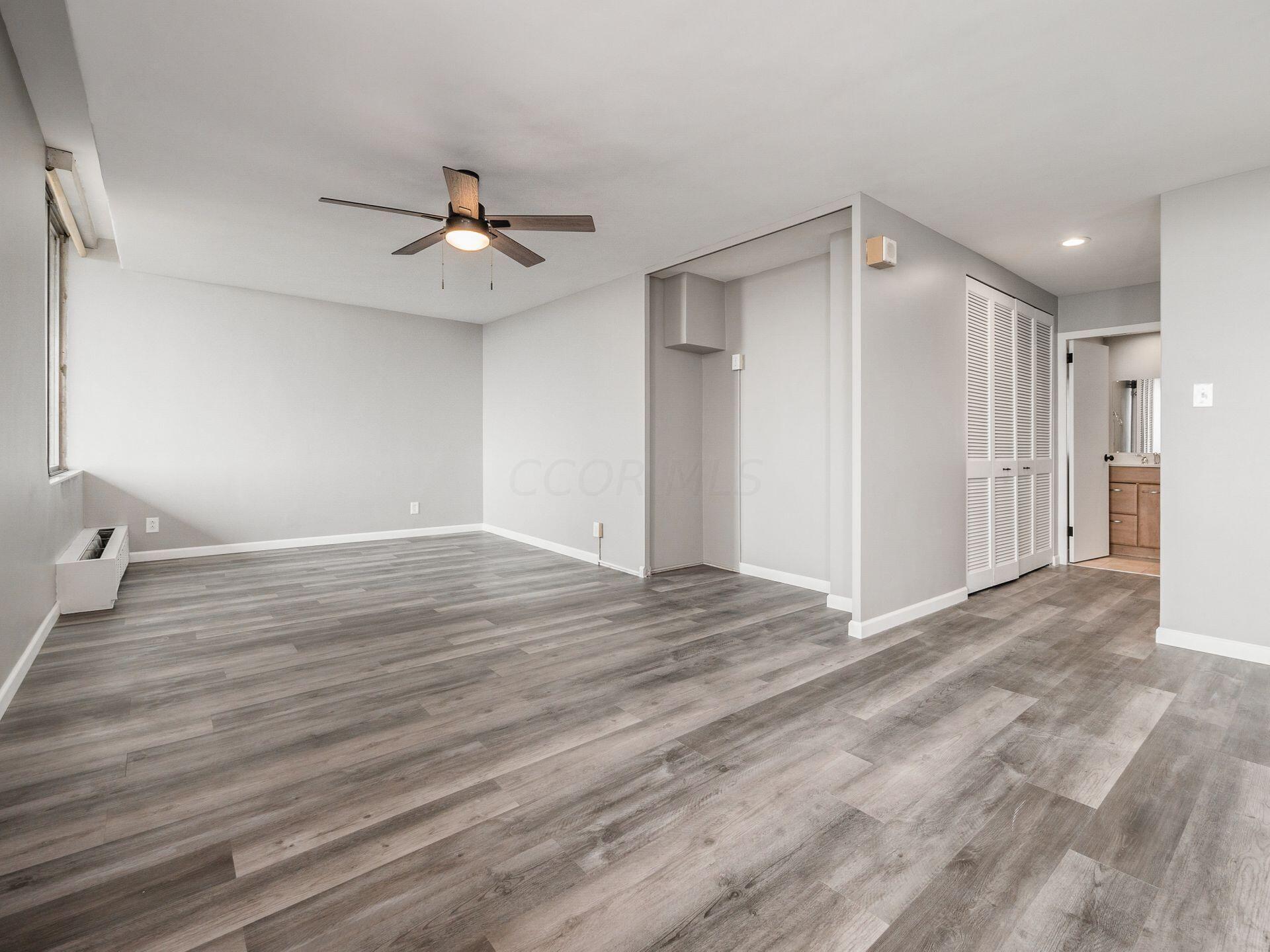 1000 Urlin Avenue, 2222