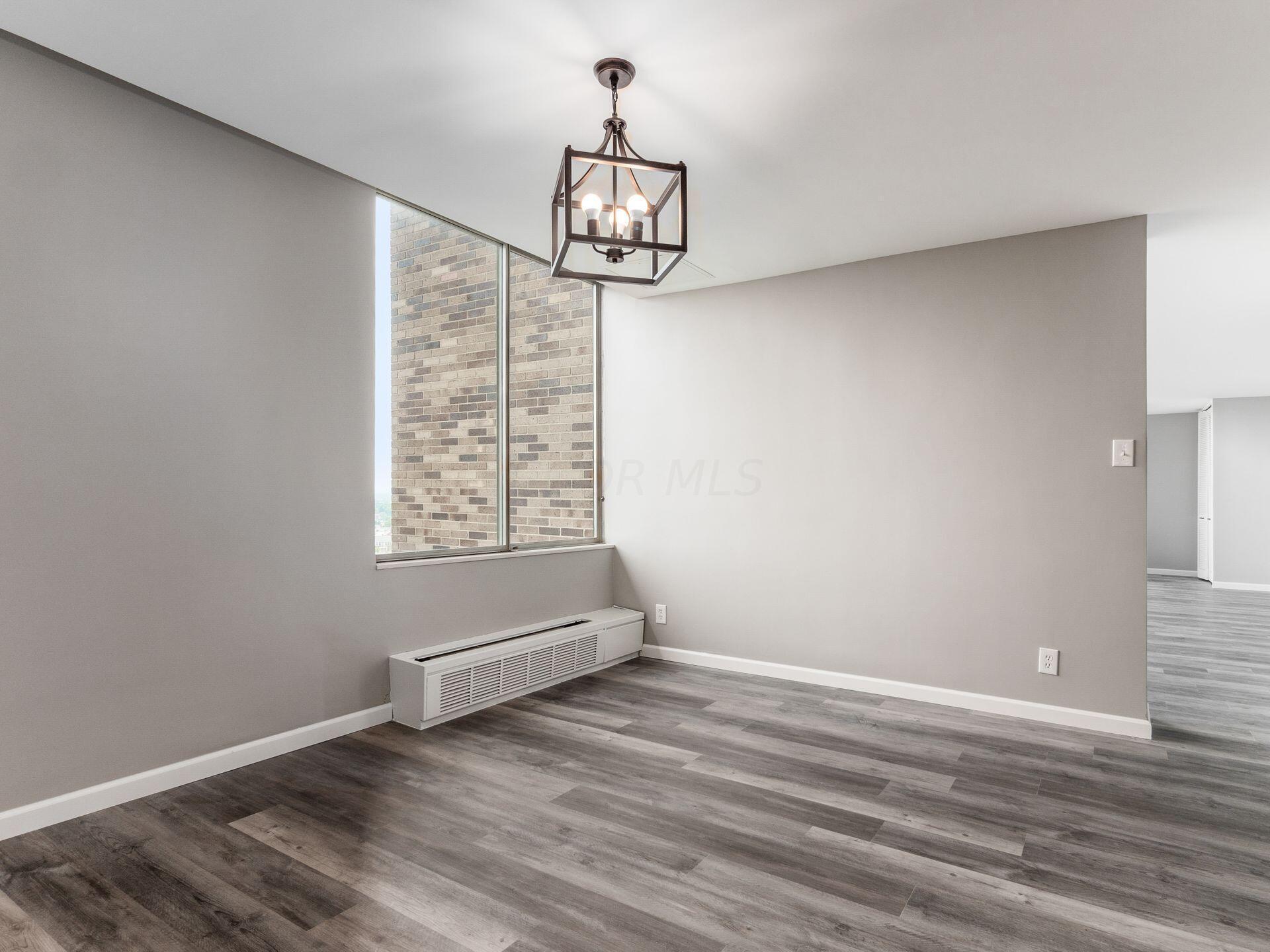 1000 Urlin Avenue, 2222