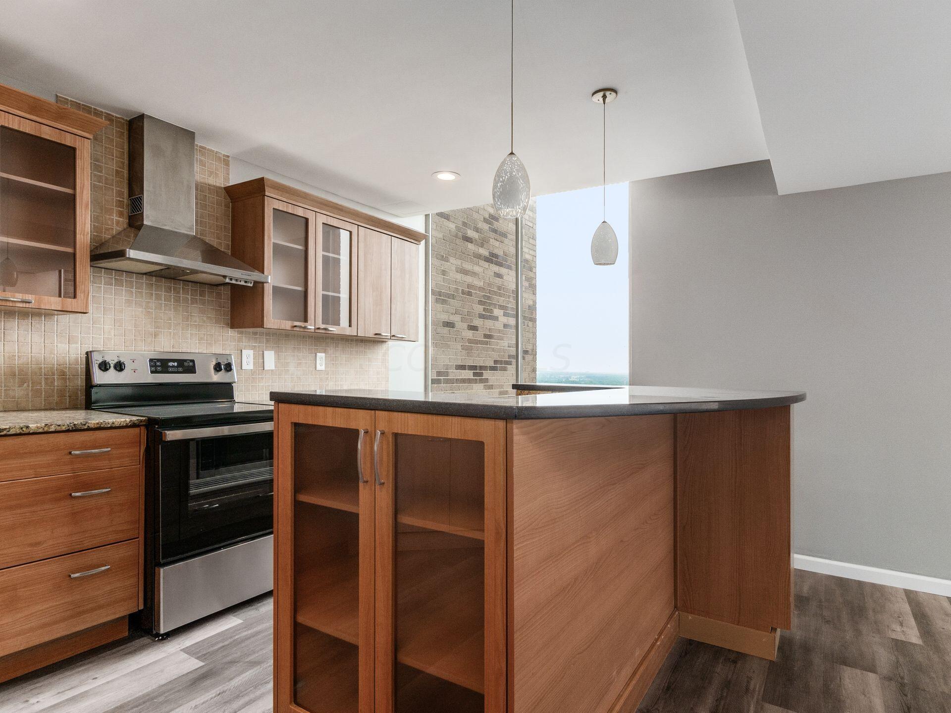 1000 Urlin Avenue, 2222