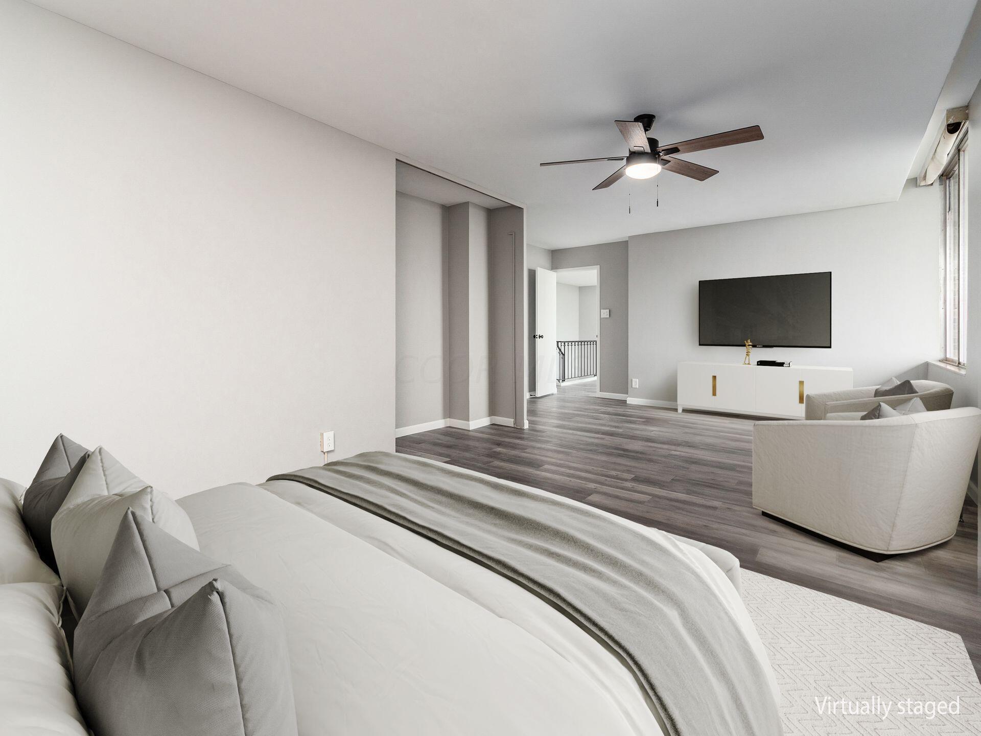 1000 Urlin Avenue, 2222