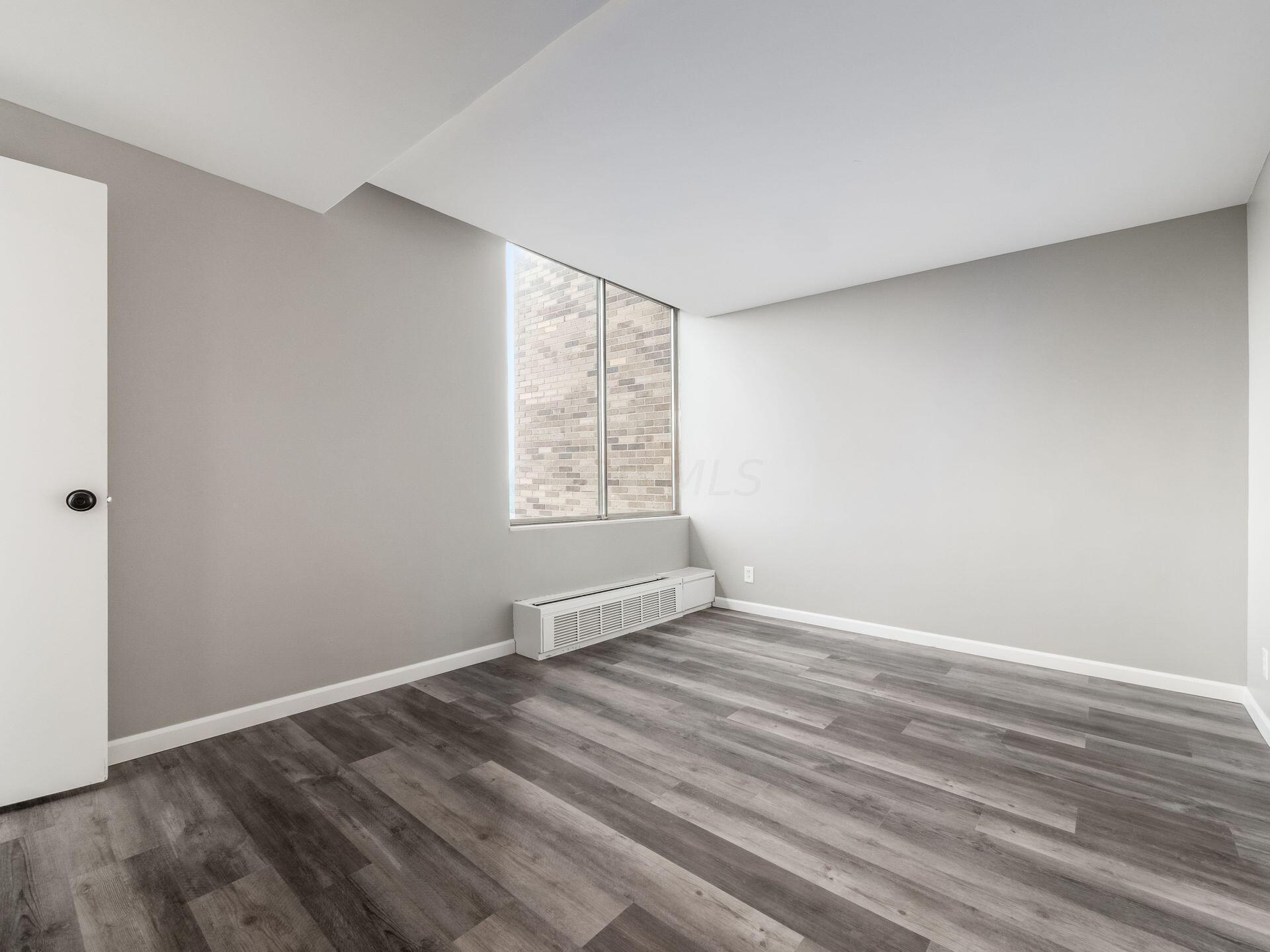 1000 Urlin Avenue, 2222