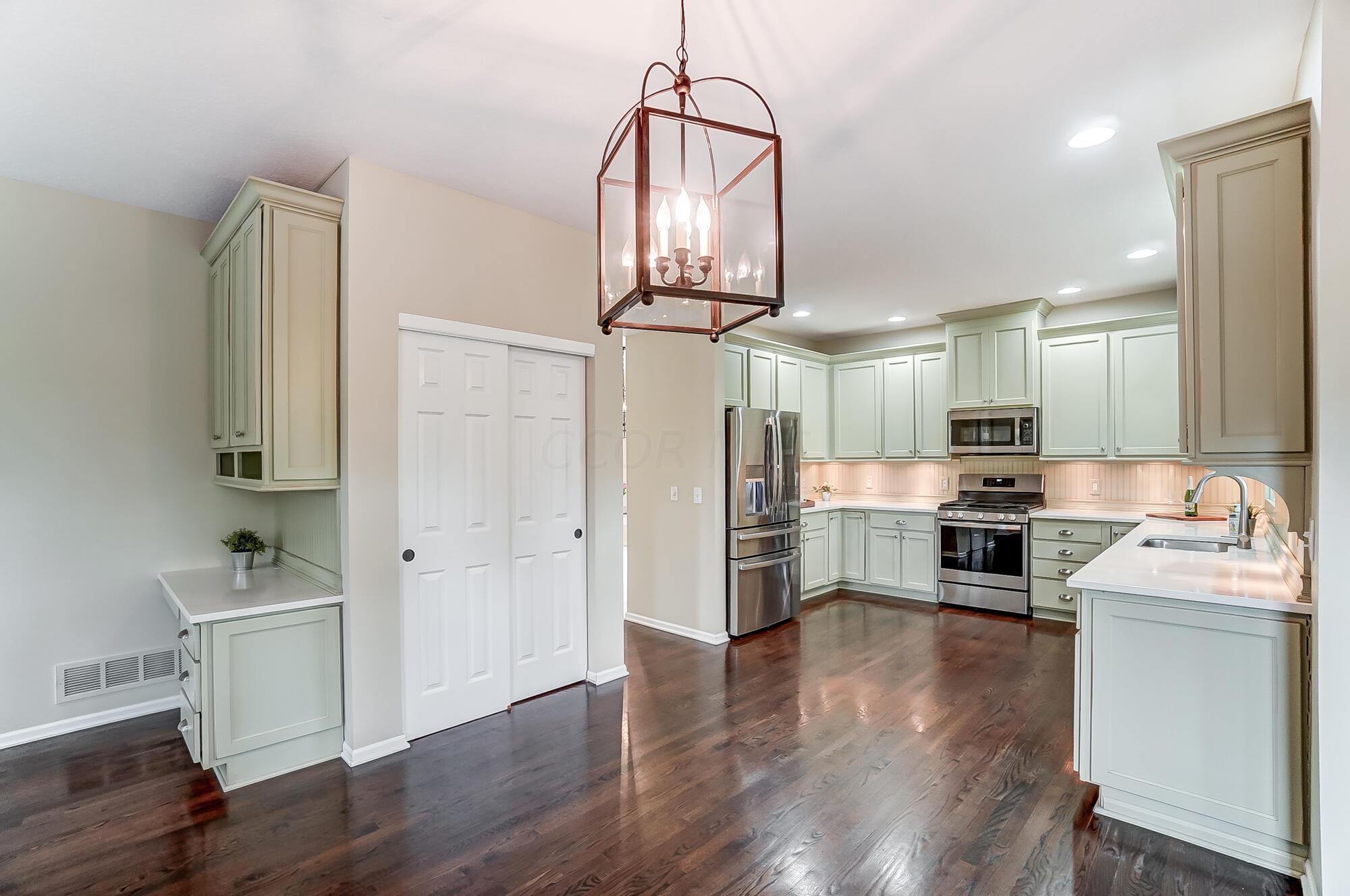 7440 Rolling Ridge Way