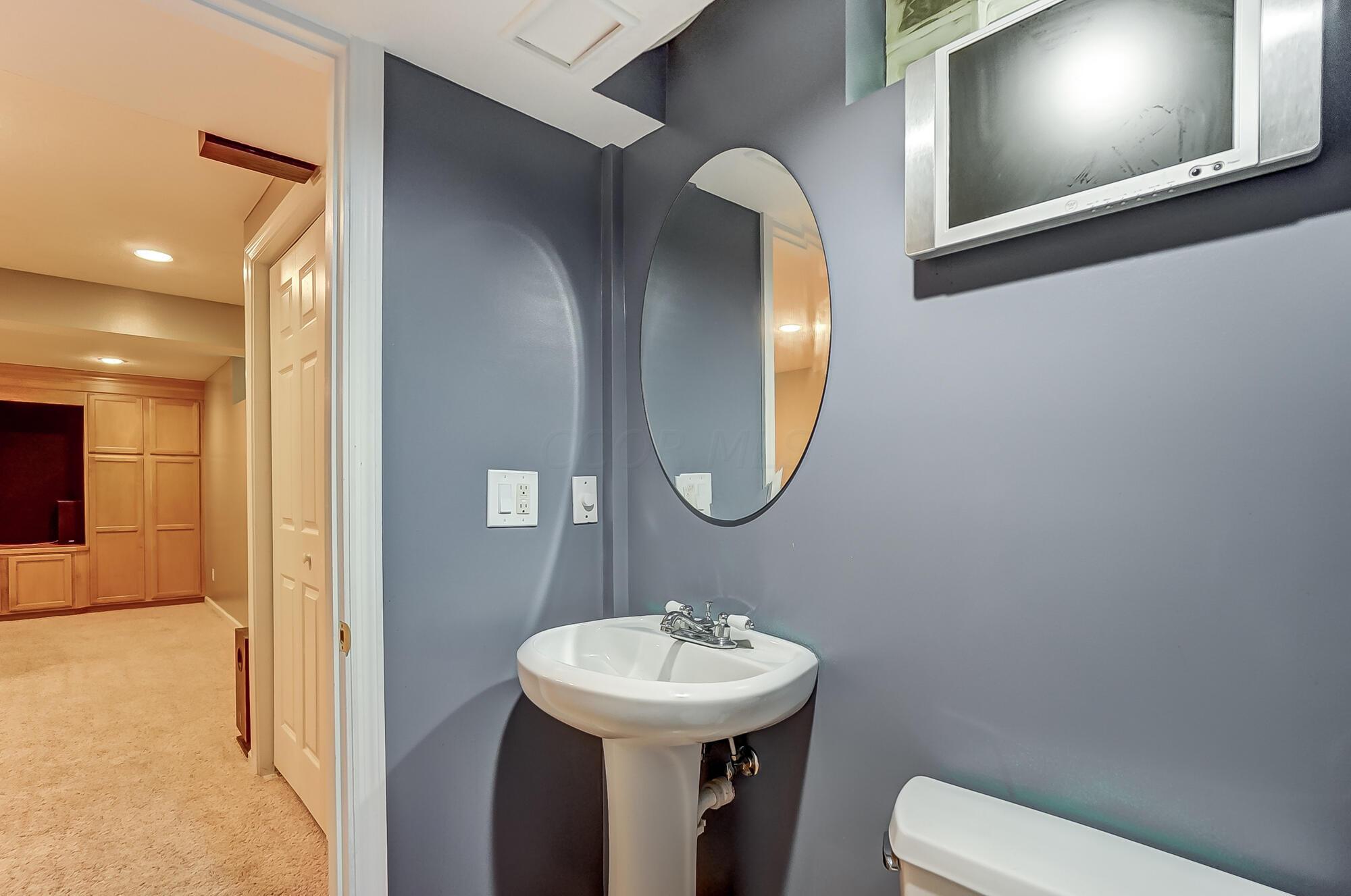 7440 Rolling Ridge Way