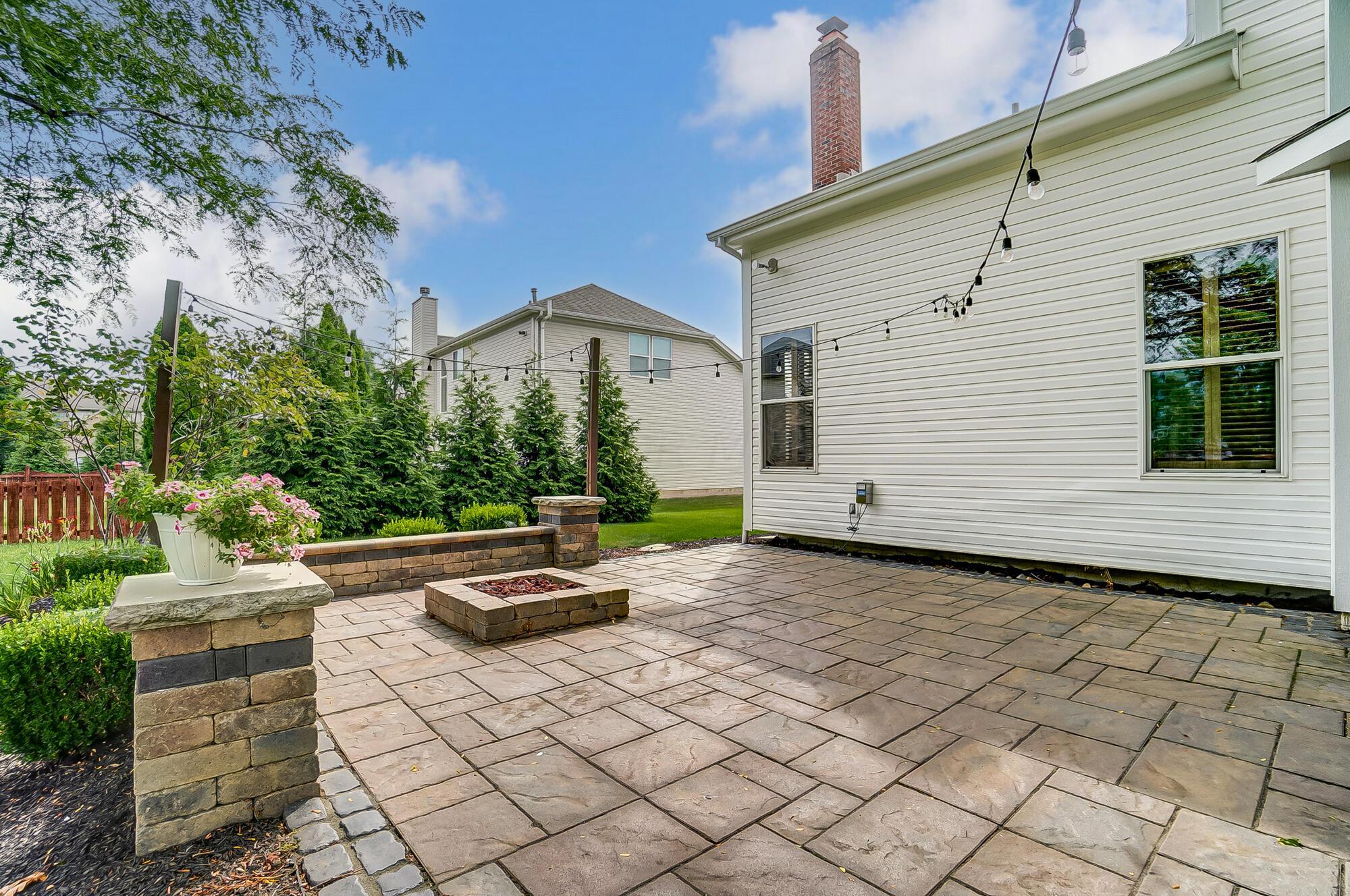 7440 Rolling Ridge Way