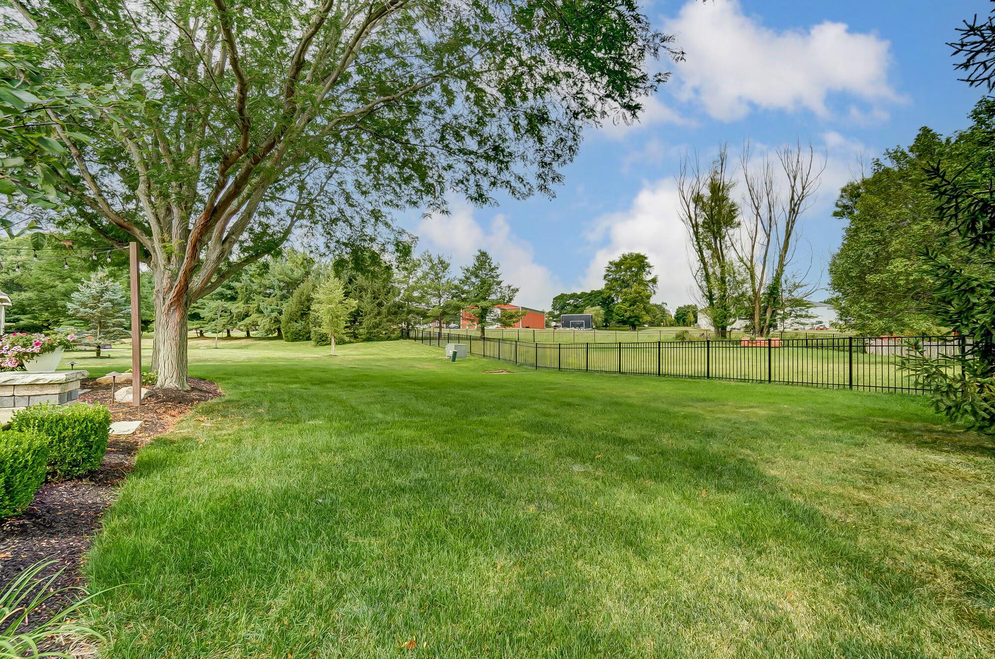 7440 Rolling Ridge Way