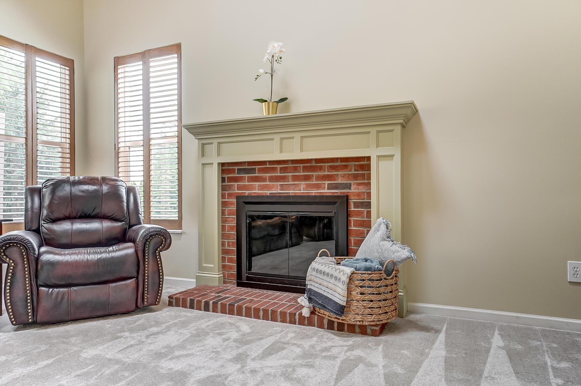 7440 Rolling Ridge Way