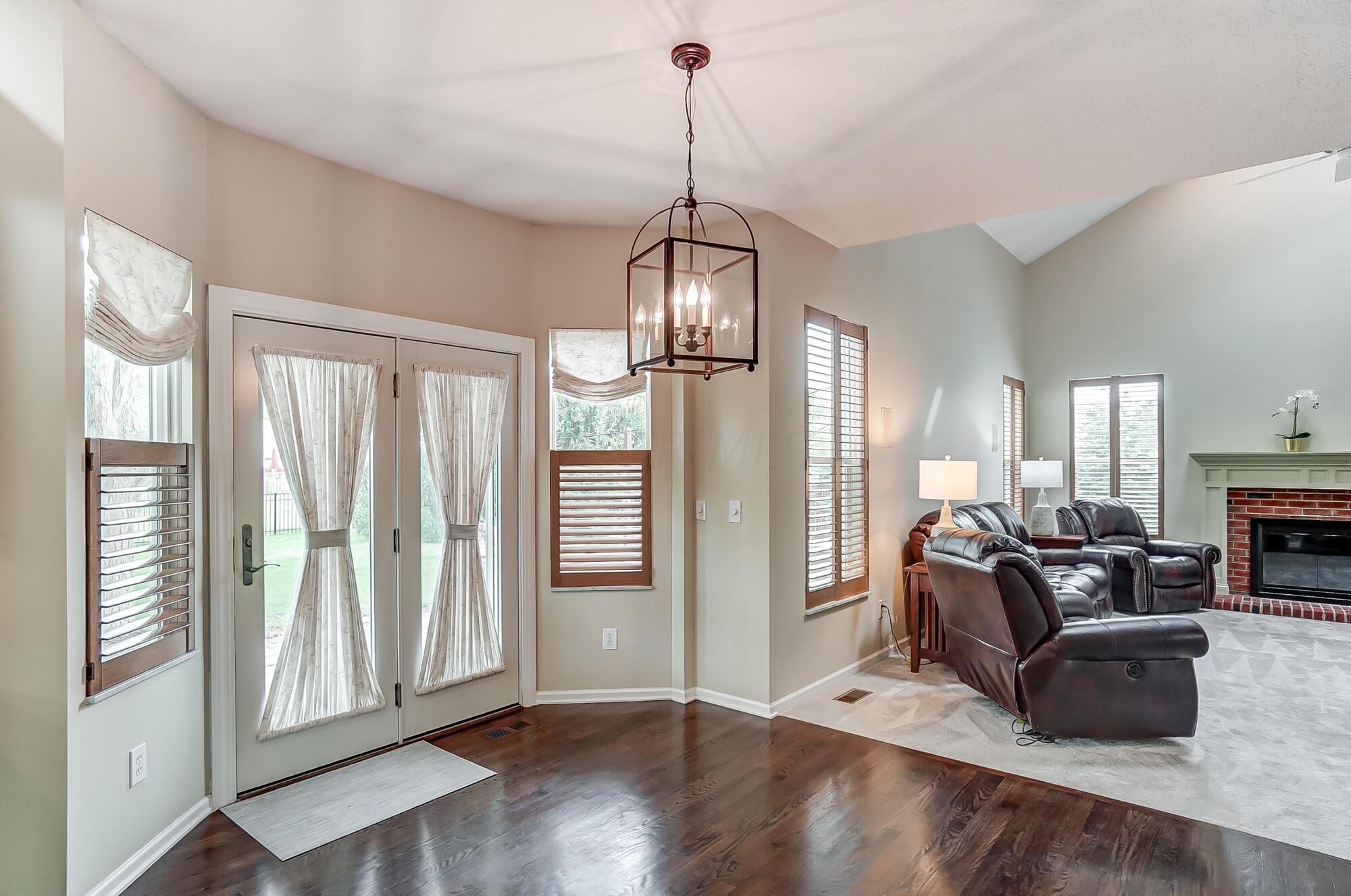 7440 Rolling Ridge Way