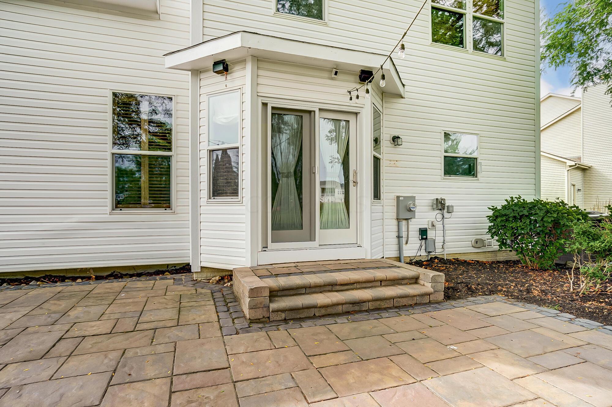 7440 Rolling Ridge Way