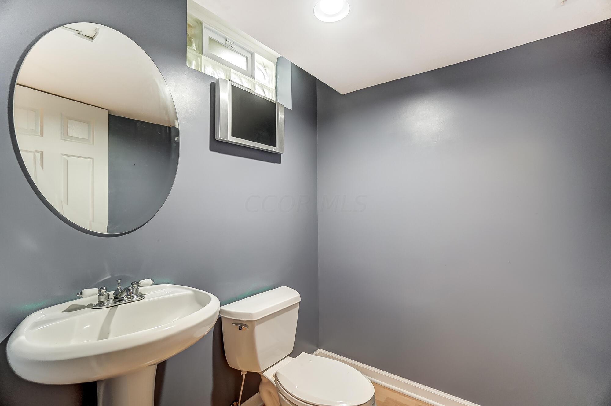 7440 Rolling Ridge Way