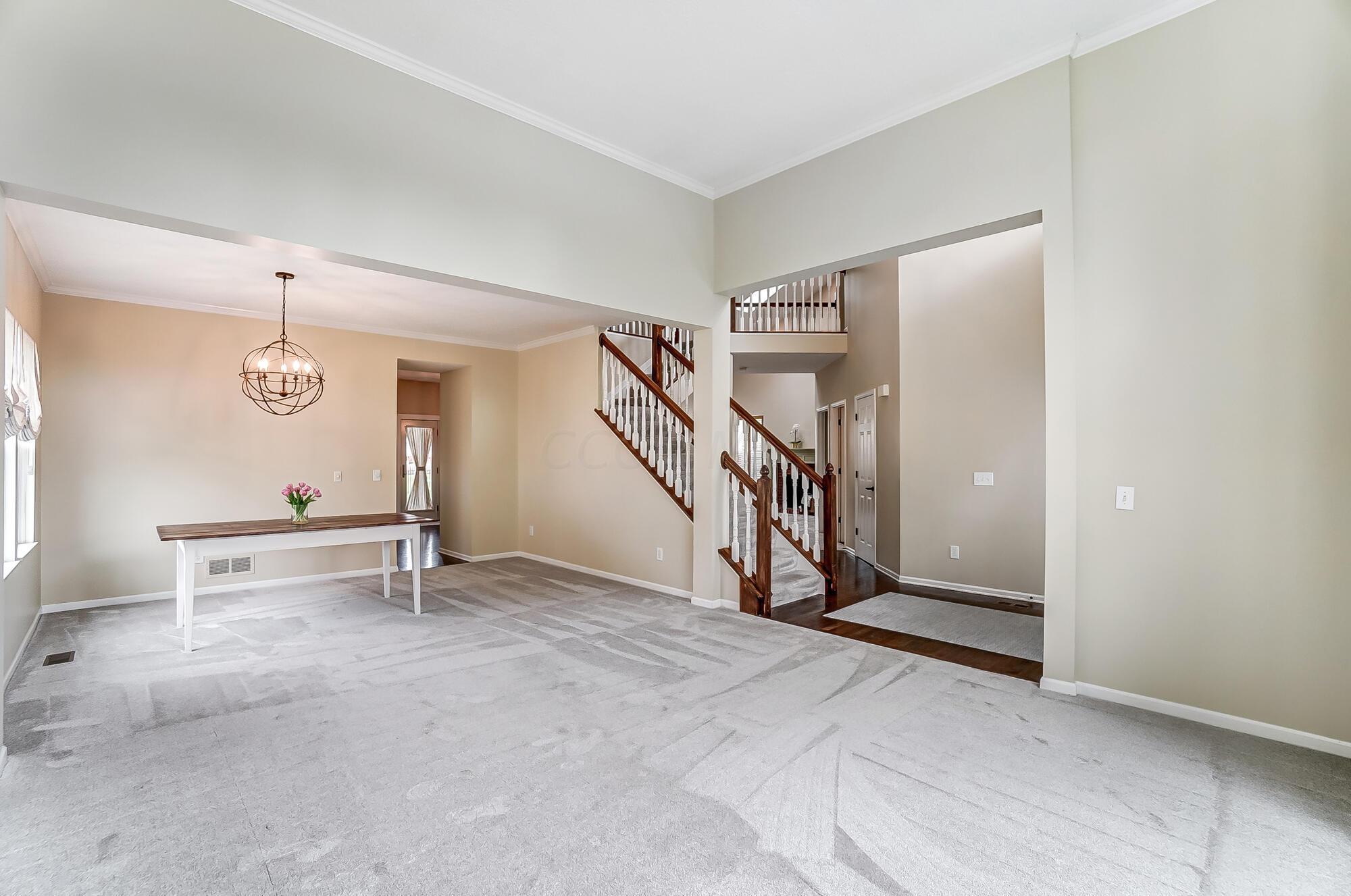 7440 Rolling Ridge Way