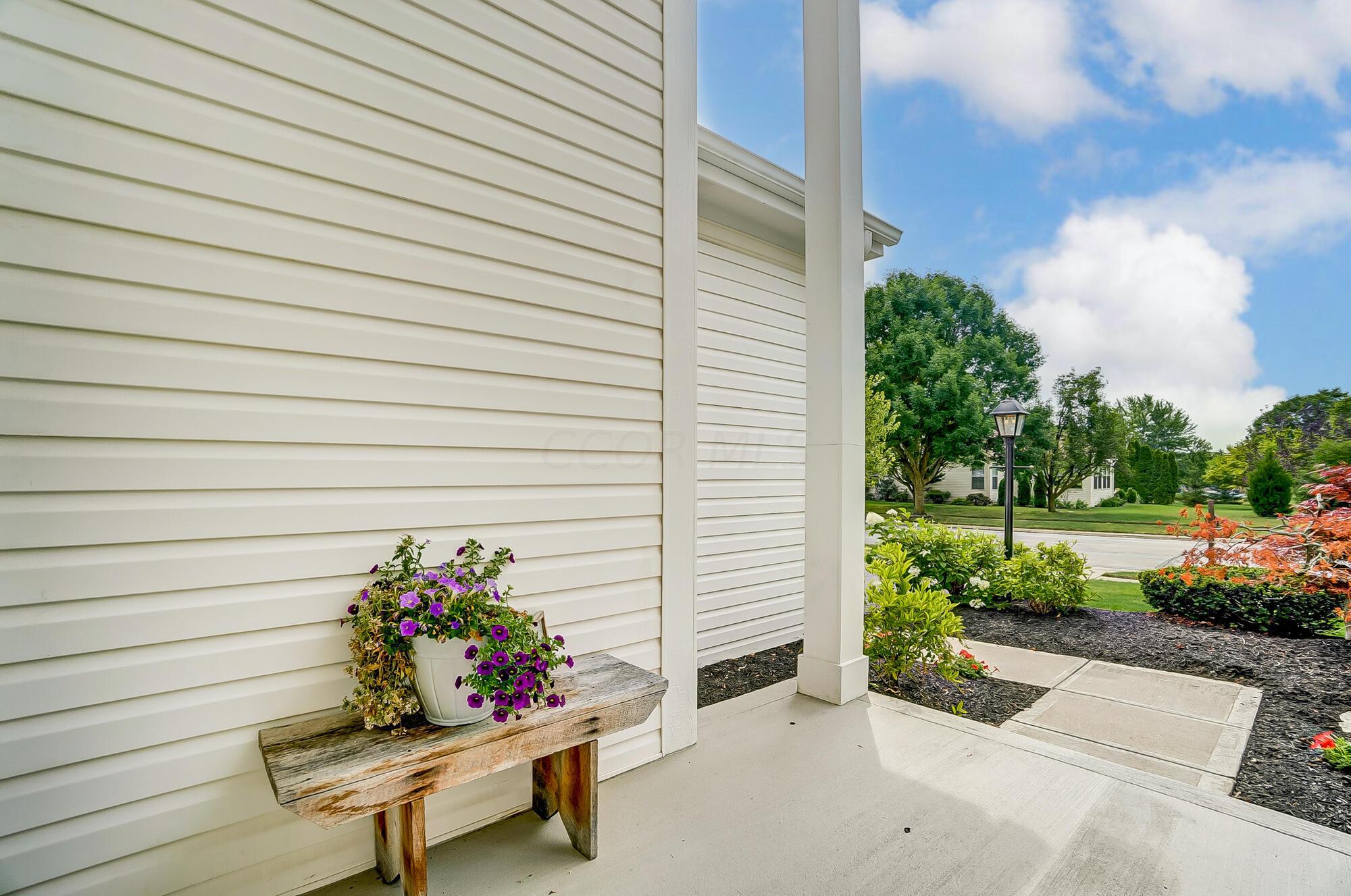 7440 Rolling Ridge Way