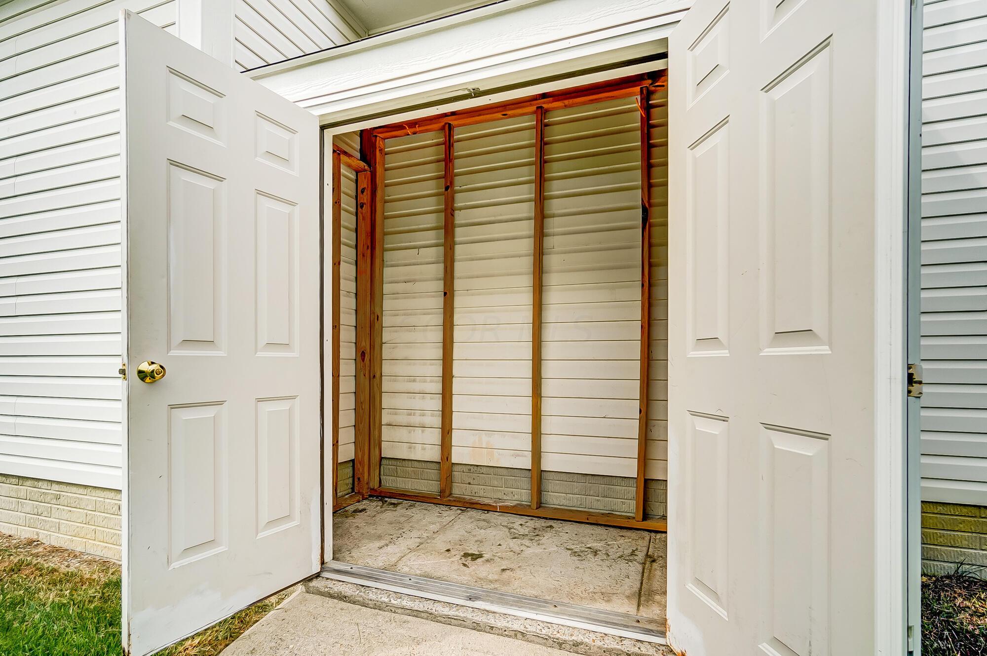 7440 Rolling Ridge Way