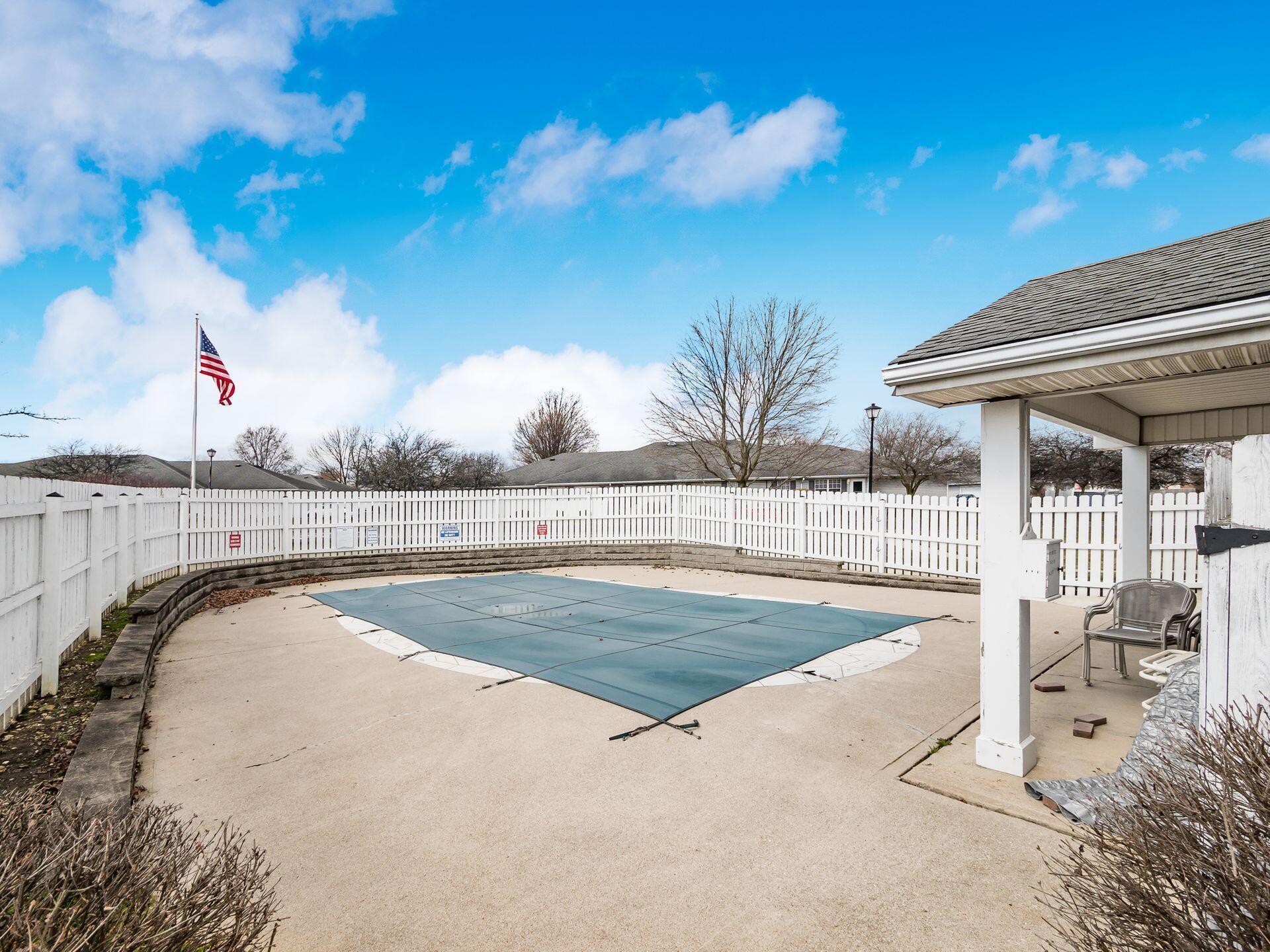 4384 Greystone Village Drive, 18B