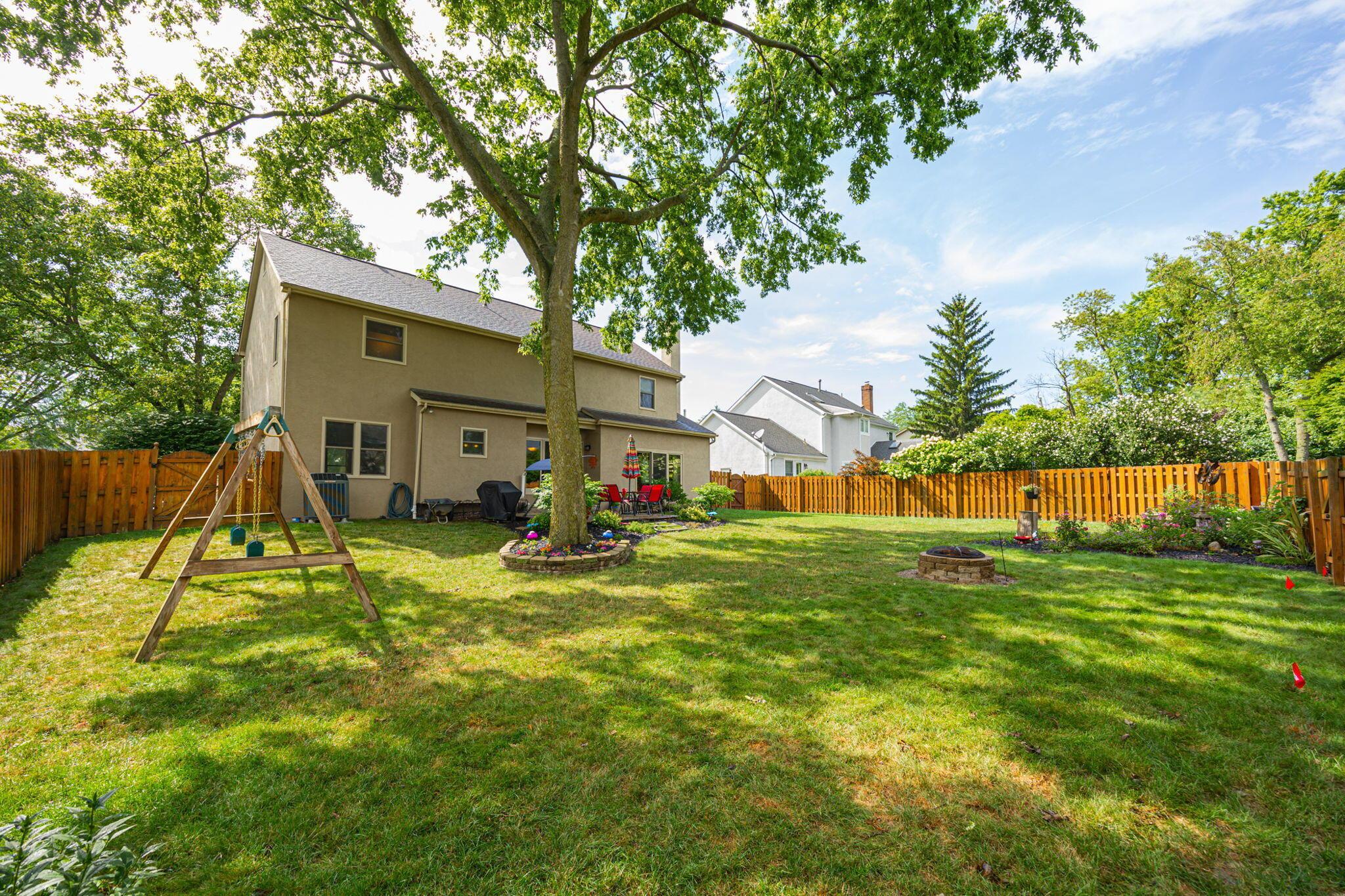 832 Thorncrest Court