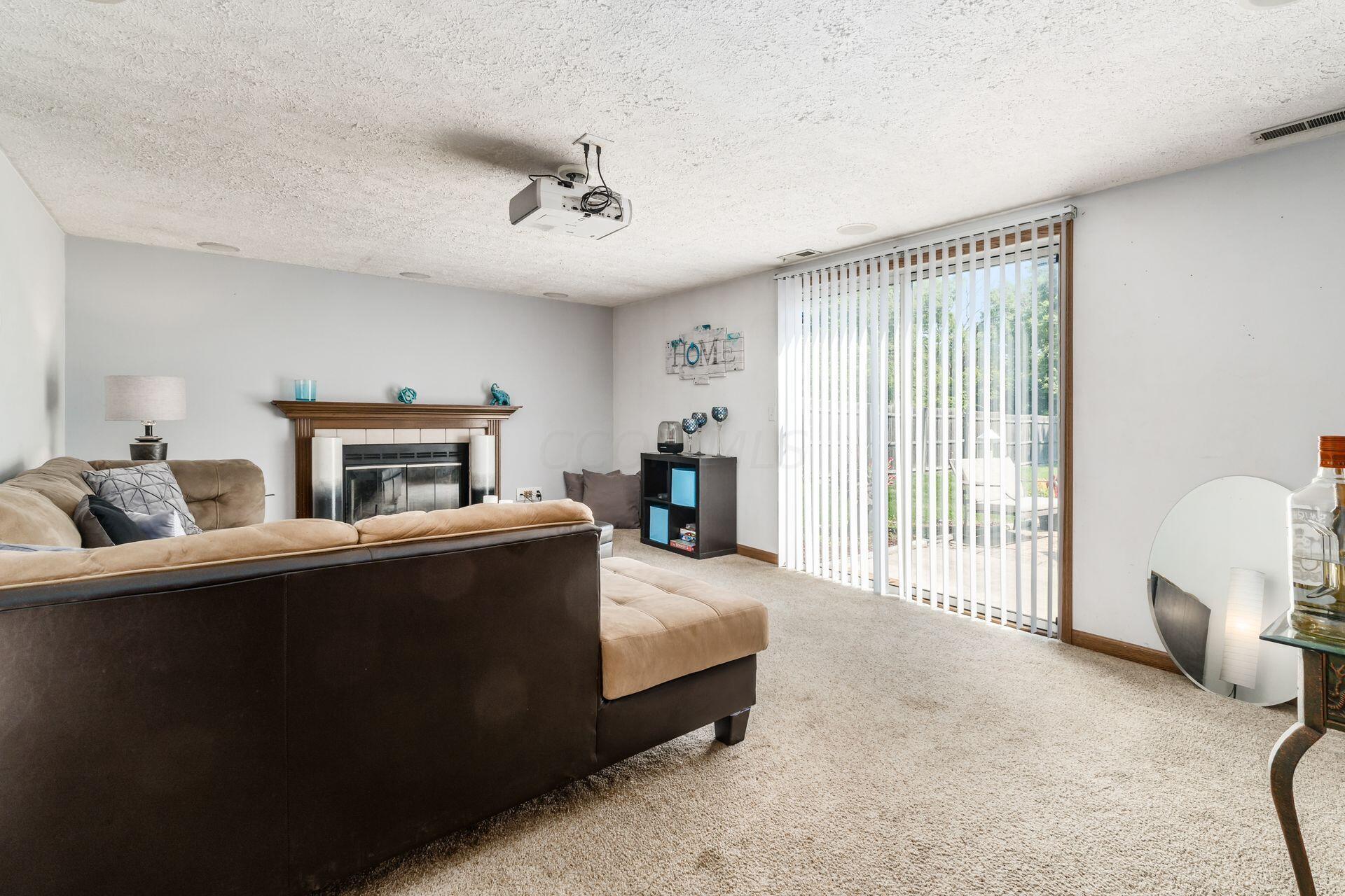 6886 Kinston Drive