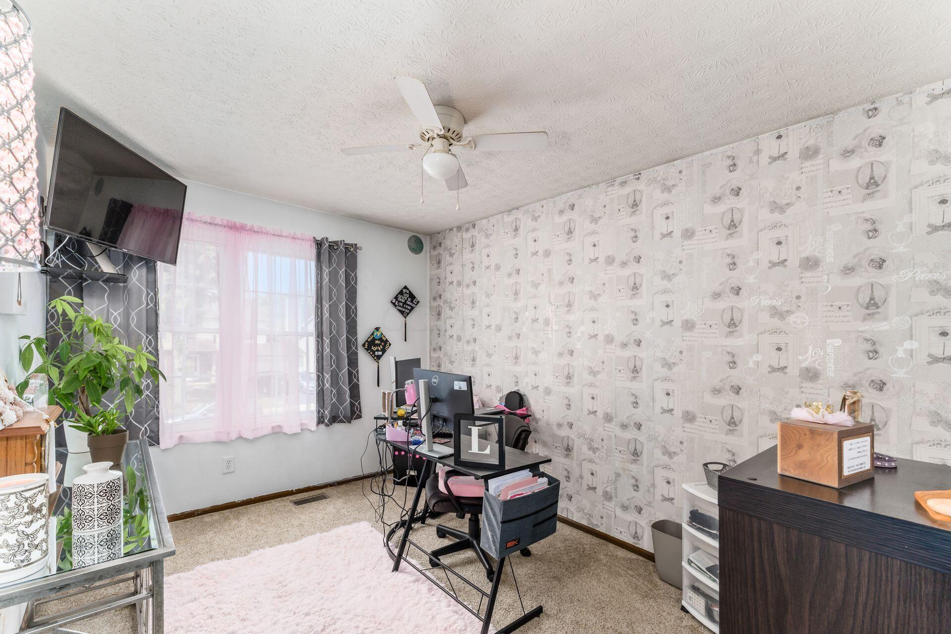 6886 Kinston Drive