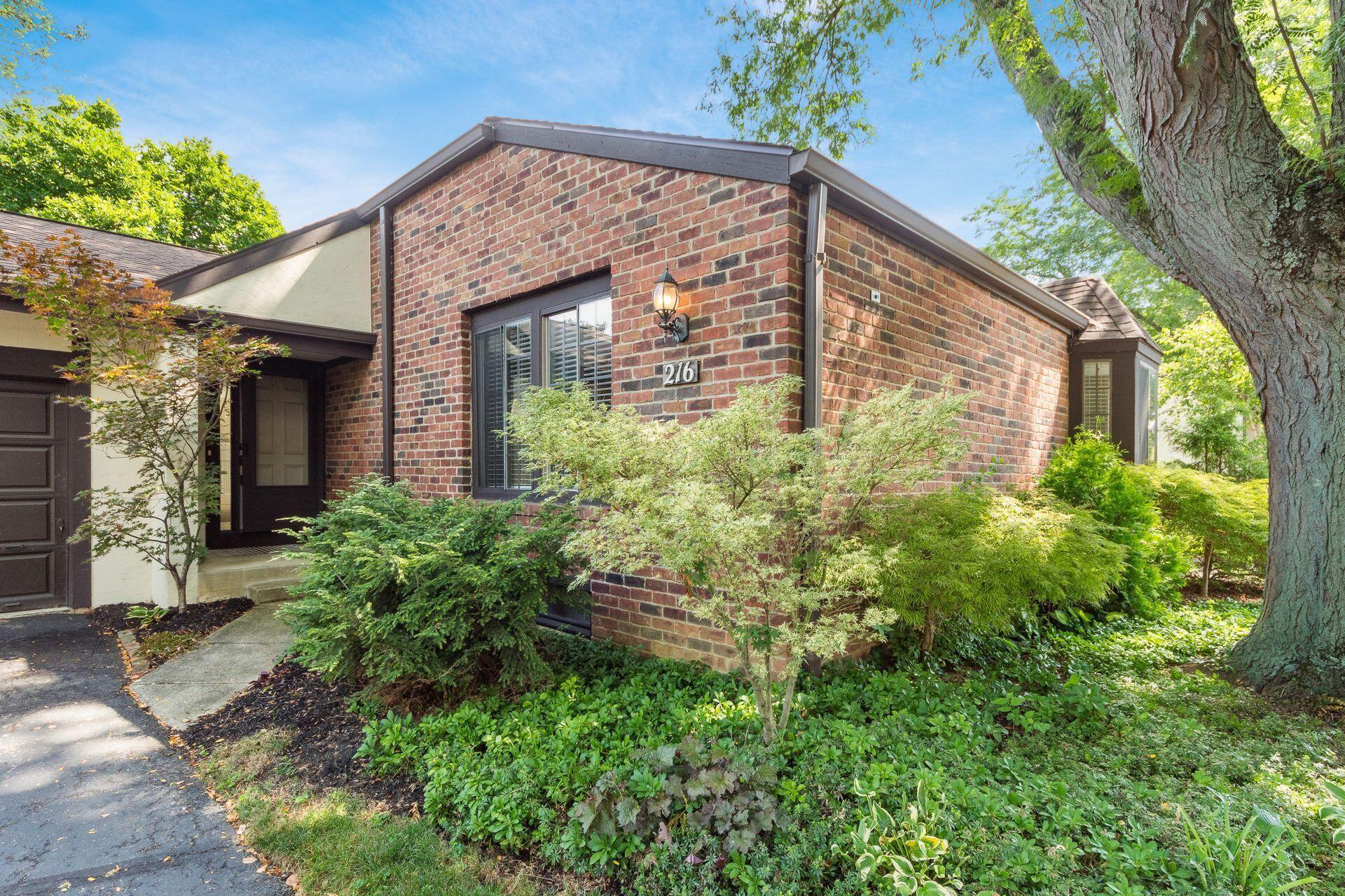 216 St Antoine Street, 25A