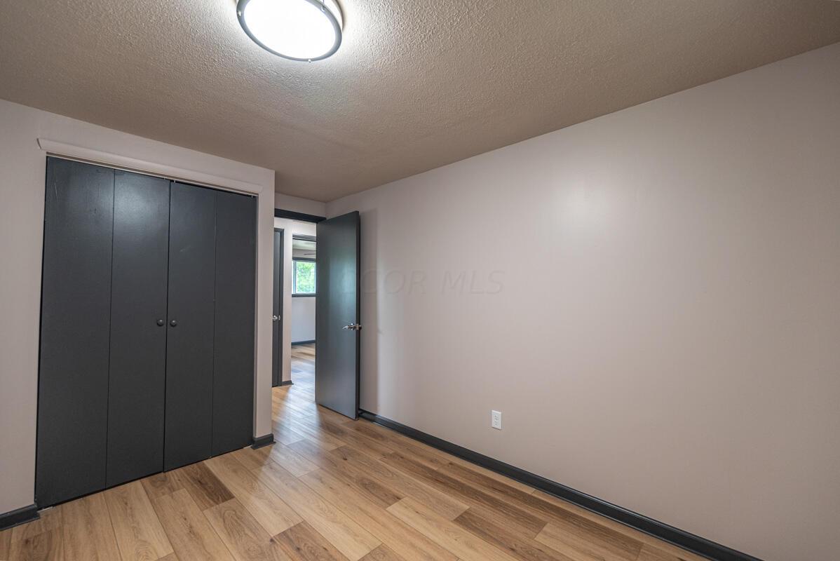 3516 E Deshler Avenue