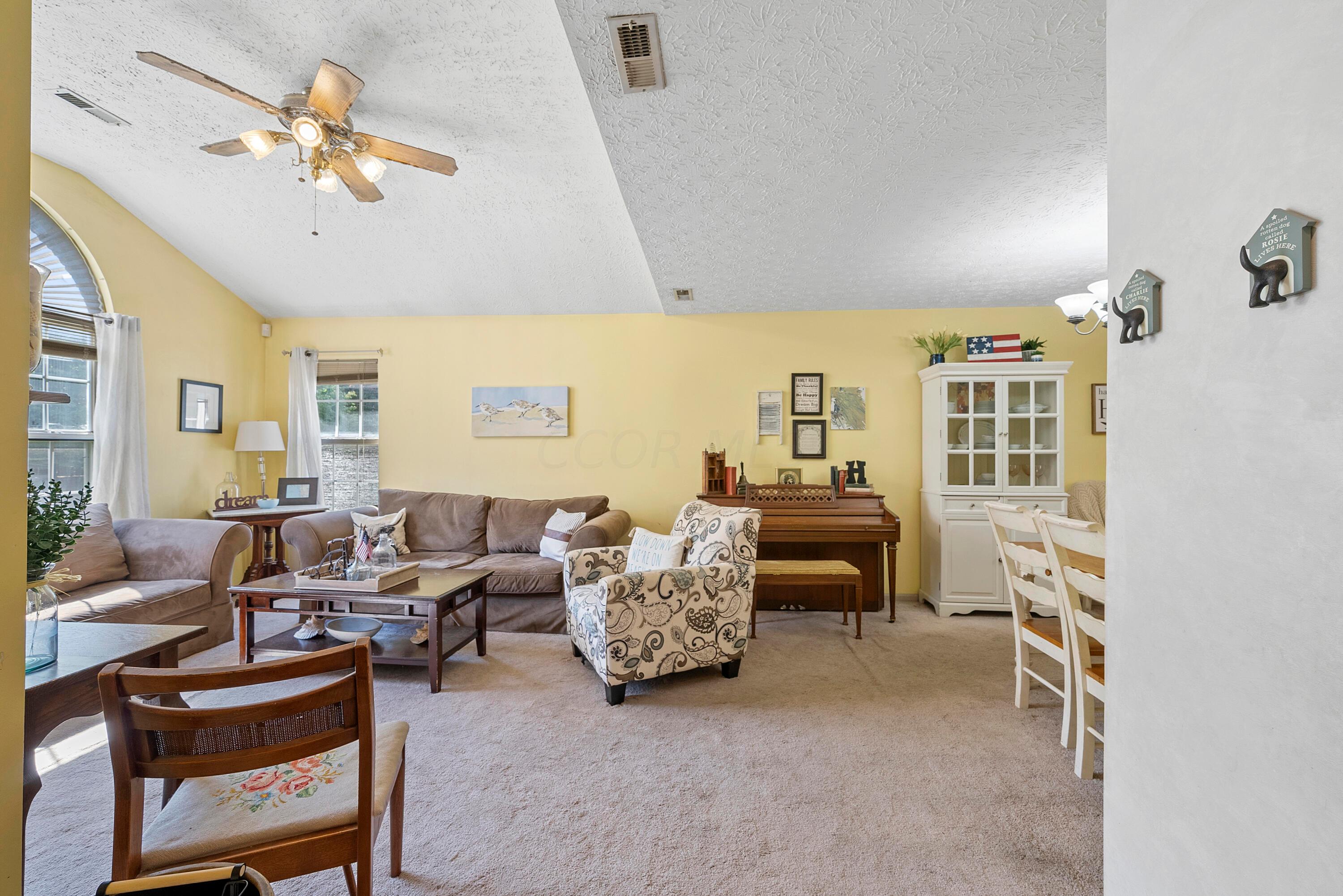 76 Villa Pointe Drive